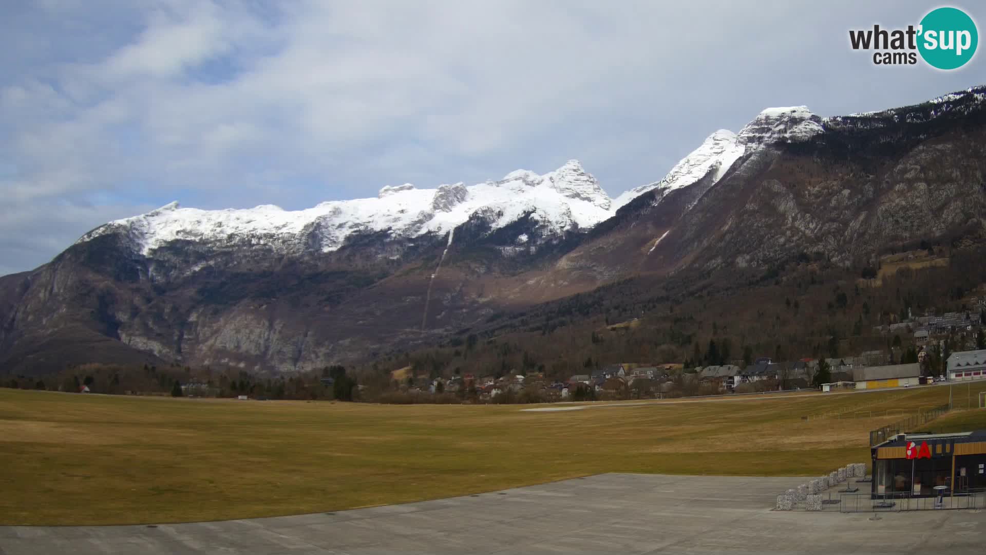 Webcam en direct Aéroport de Bovec – Vue sur Kanin