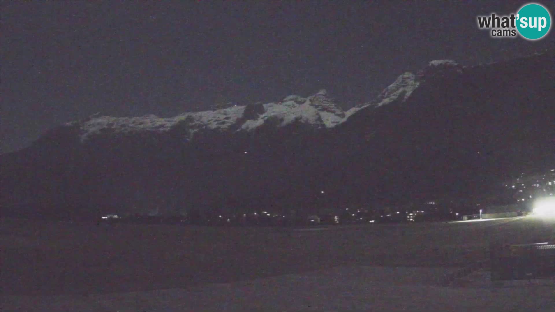 Spletna kamera letališče Bovec – pogled proti Kaninu