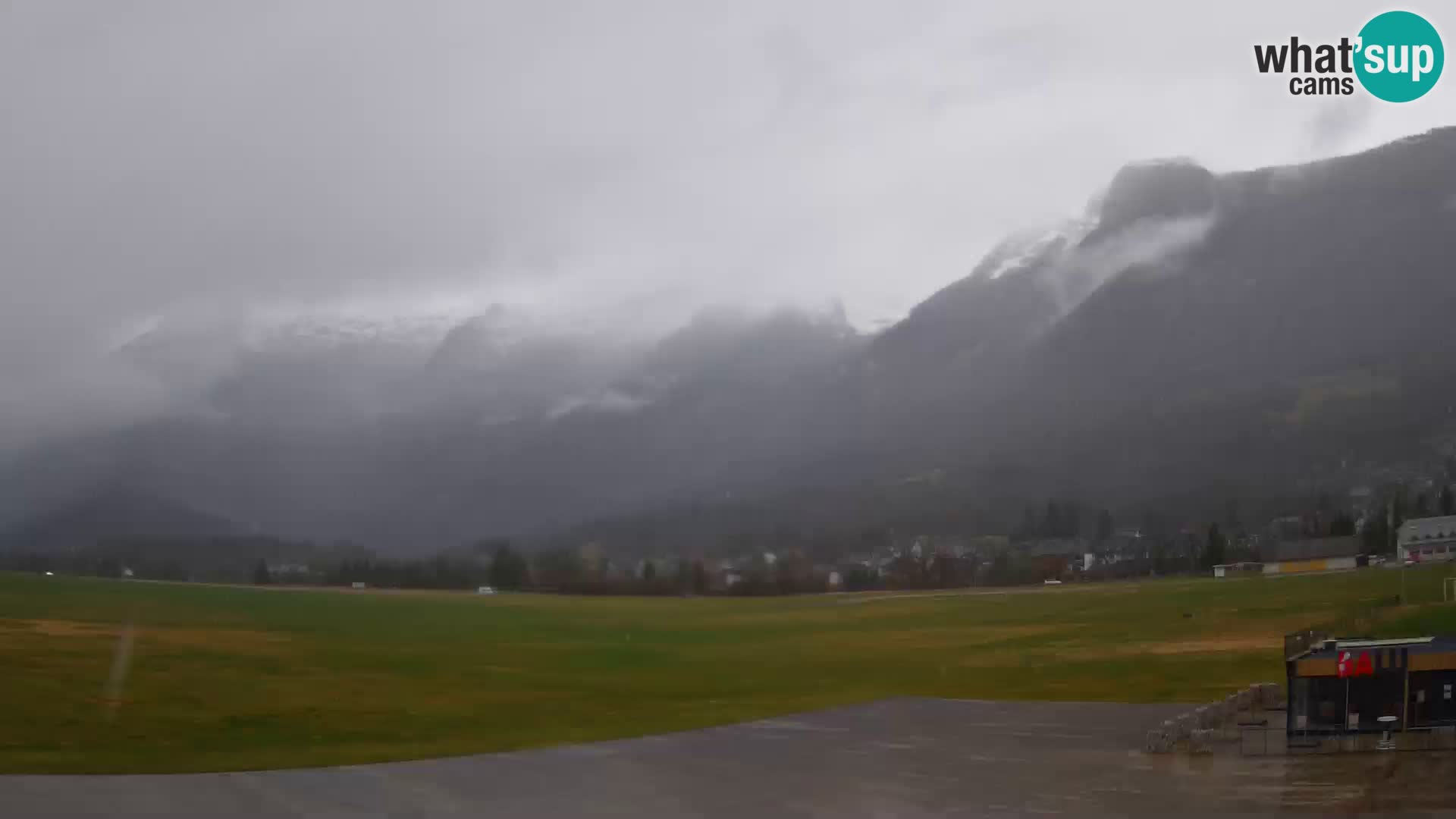Webcam en direct Aéroport de Bovec – Vue sur Kanin