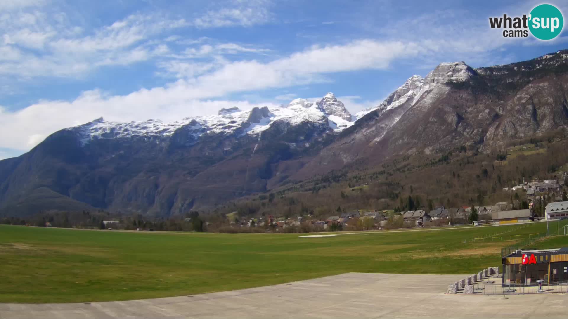Webcam en direct Aéroport de Bovec – Vue sur Kanin
