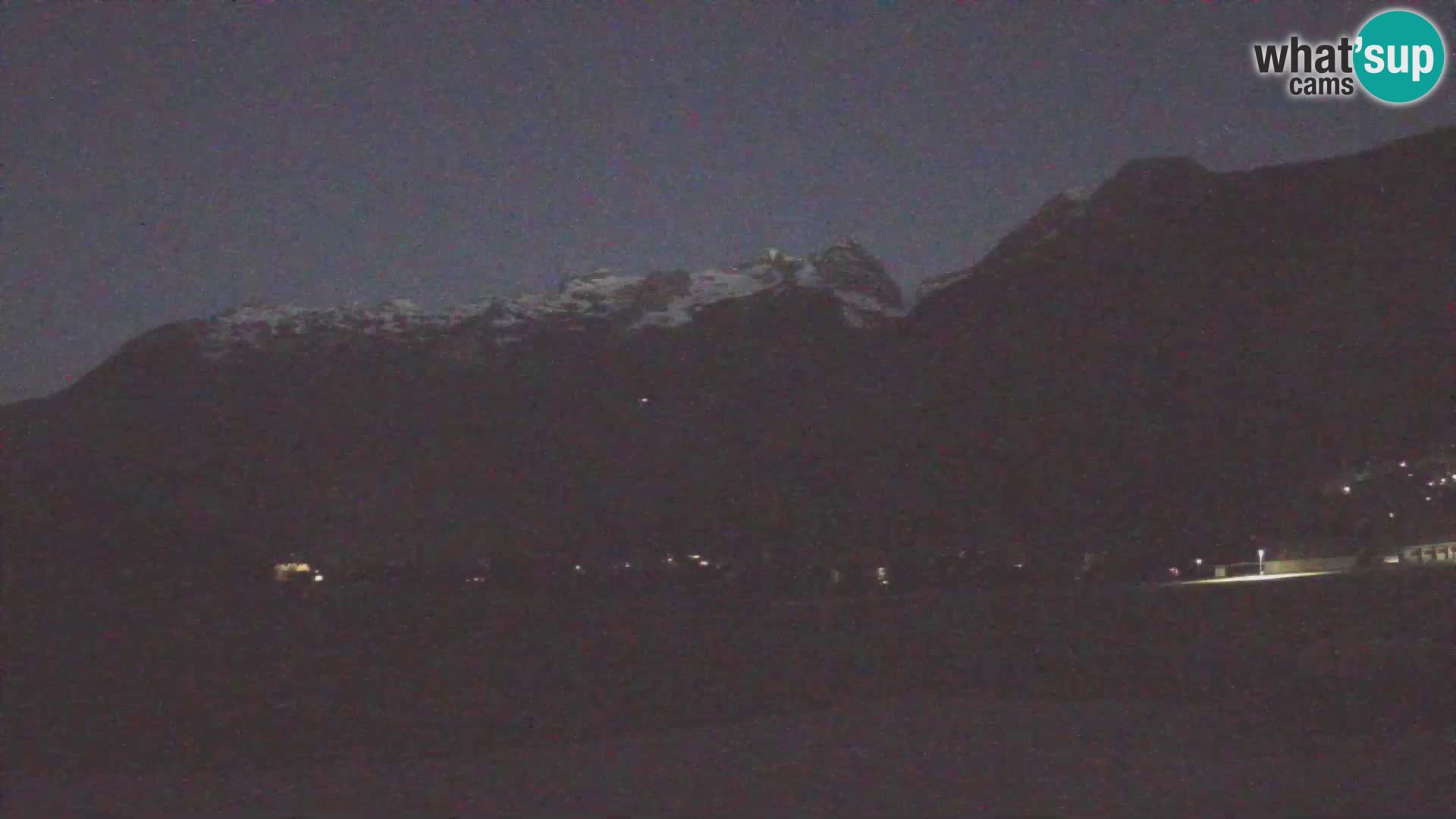 Web kamera uživo Zračna luka Bovec – Pogled na Kanin