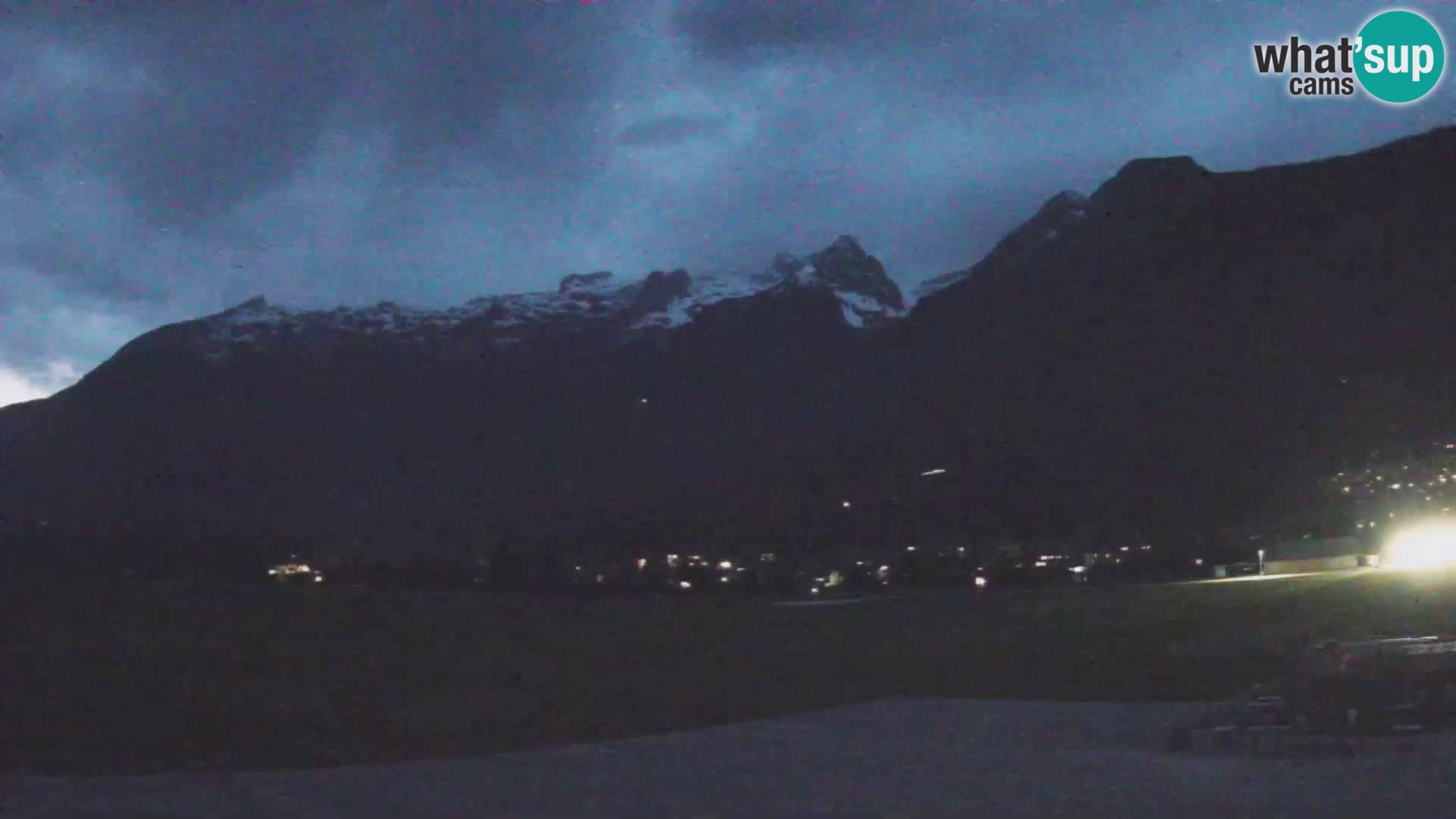 Webcam en direct Aéroport de Bovec – Vue sur Kanin