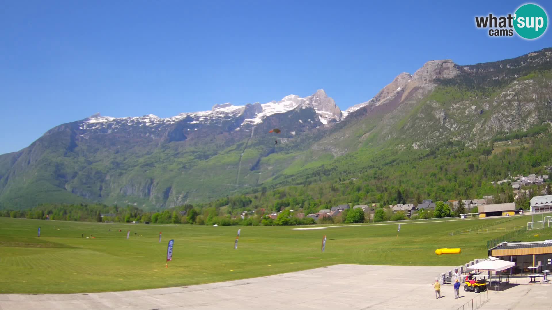 Webcam en direct Aéroport de Bovec – Vue sur Kanin