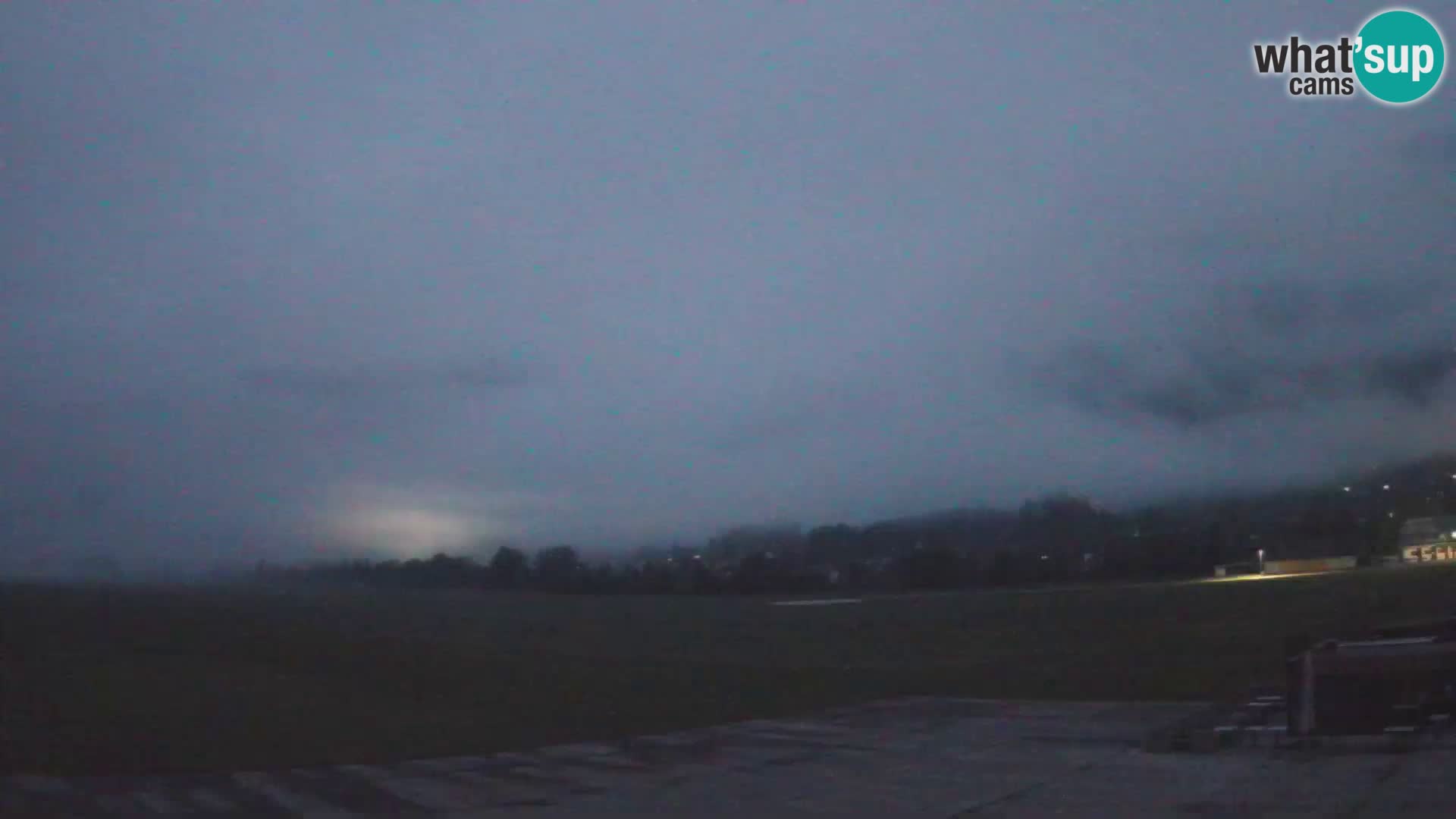 Webcam en direct Aéroport de Bovec – Vue sur Kanin