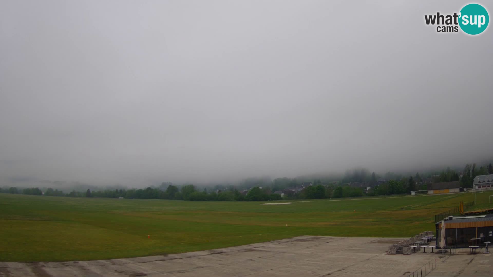 Webcam en direct Aéroport de Bovec – Vue sur Kanin