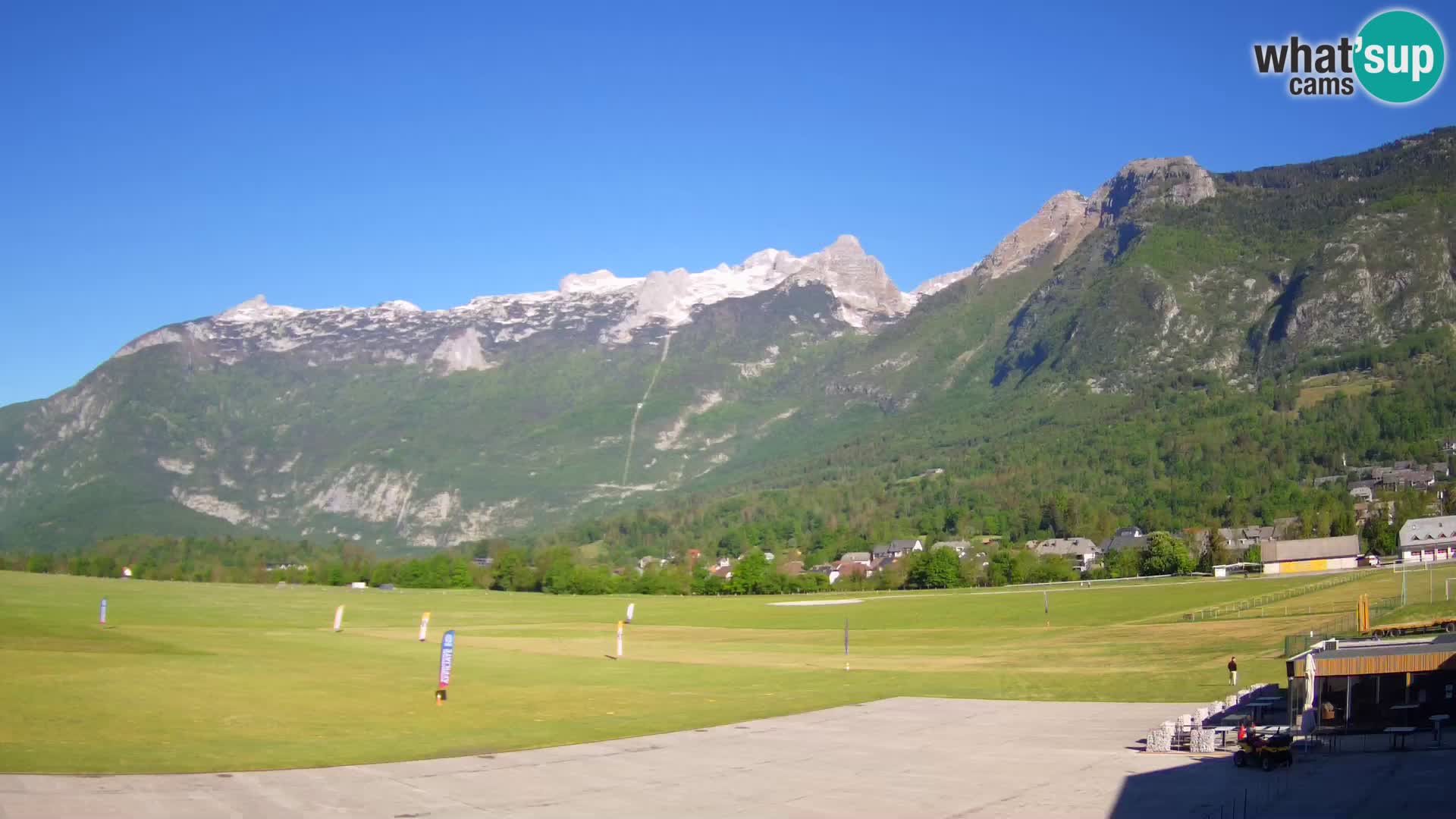 Webcam en direct Aéroport de Bovec – Vue sur Kanin