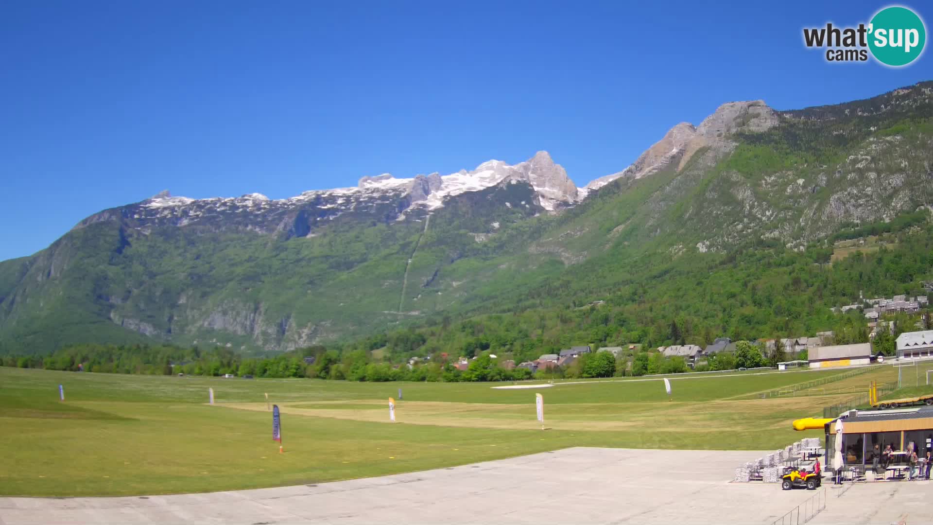 Webcam en direct Aéroport de Bovec – Vue sur Kanin