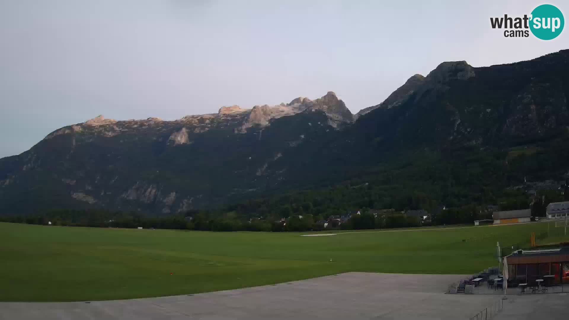 Webcam en direct Aéroport de Bovec – Vue sur Kanin