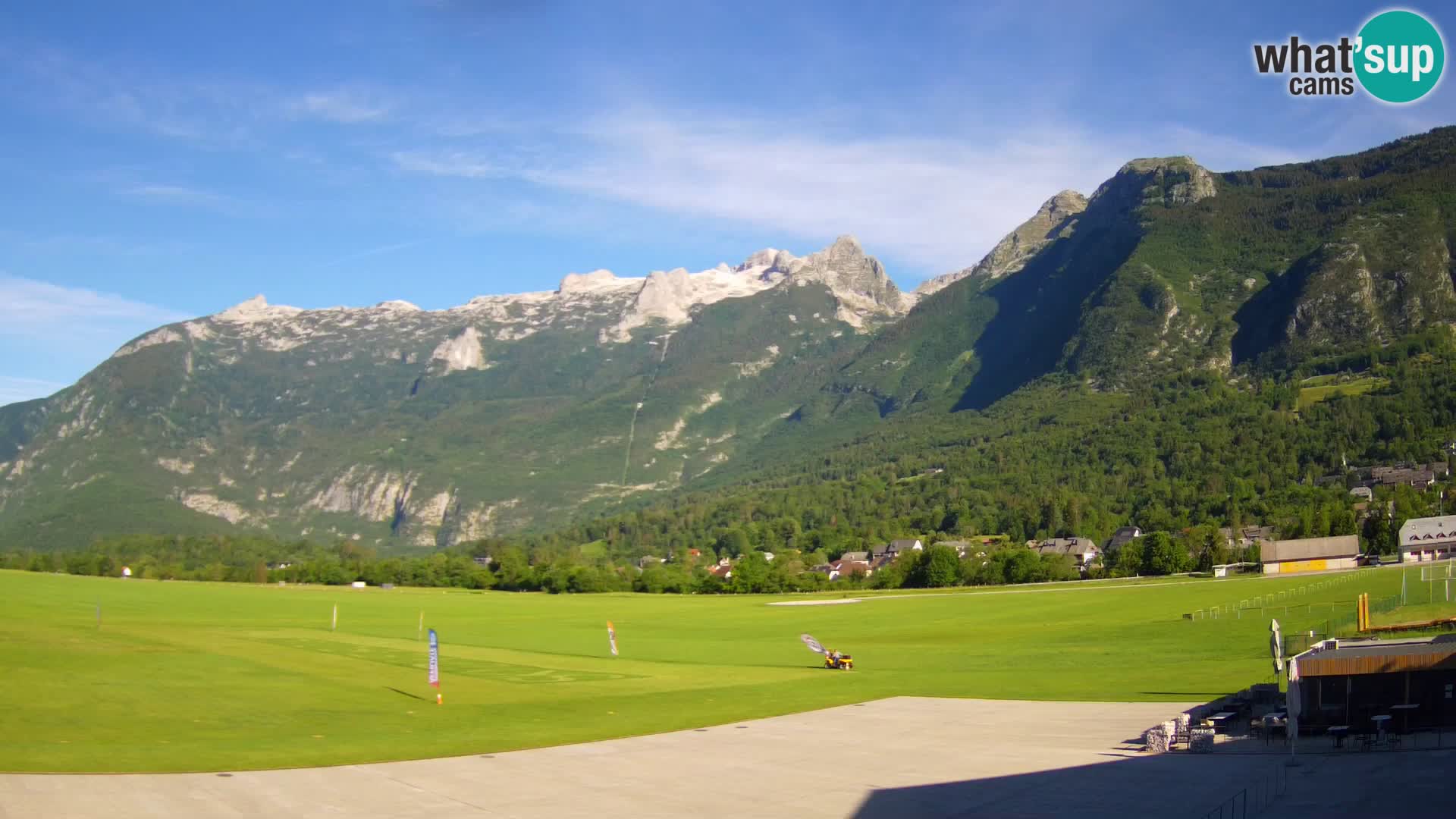 Webcam en direct Aéroport de Bovec – Vue sur Kanin