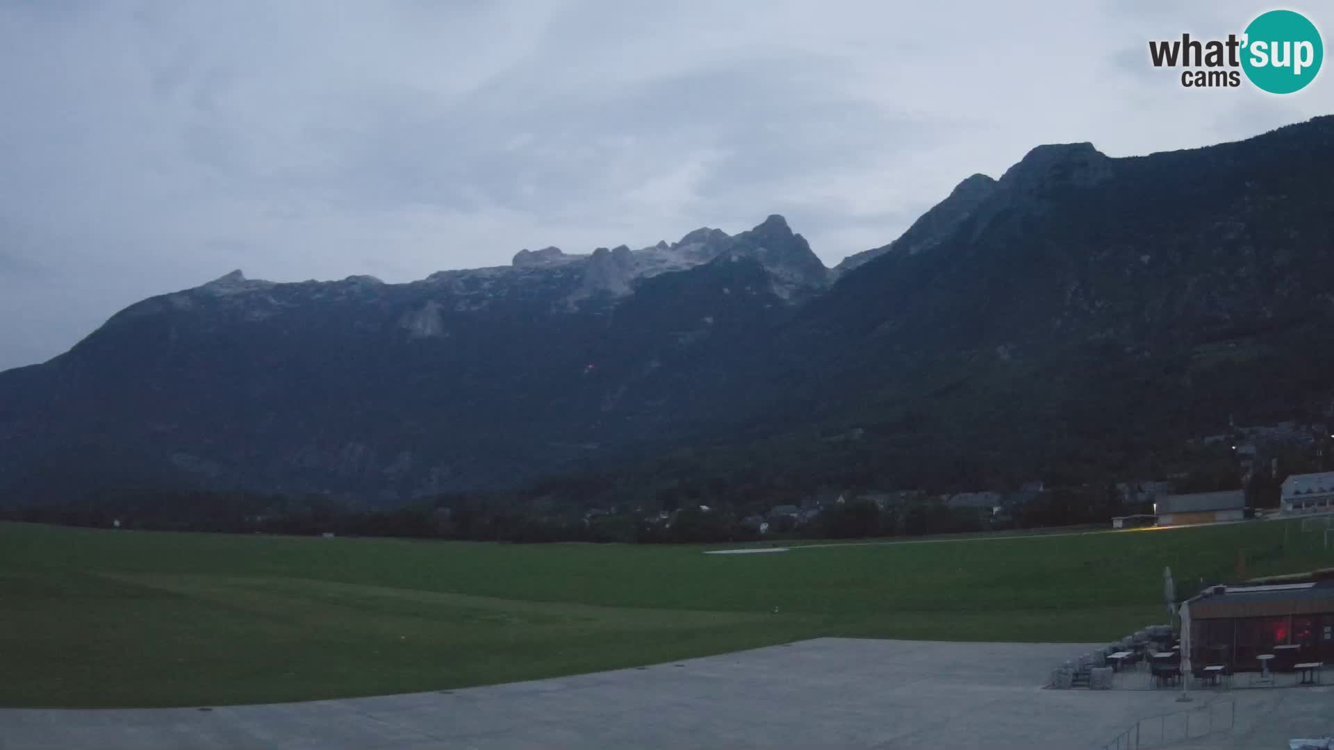 Webcam en direct Aéroport de Bovec – Vue sur Kanin