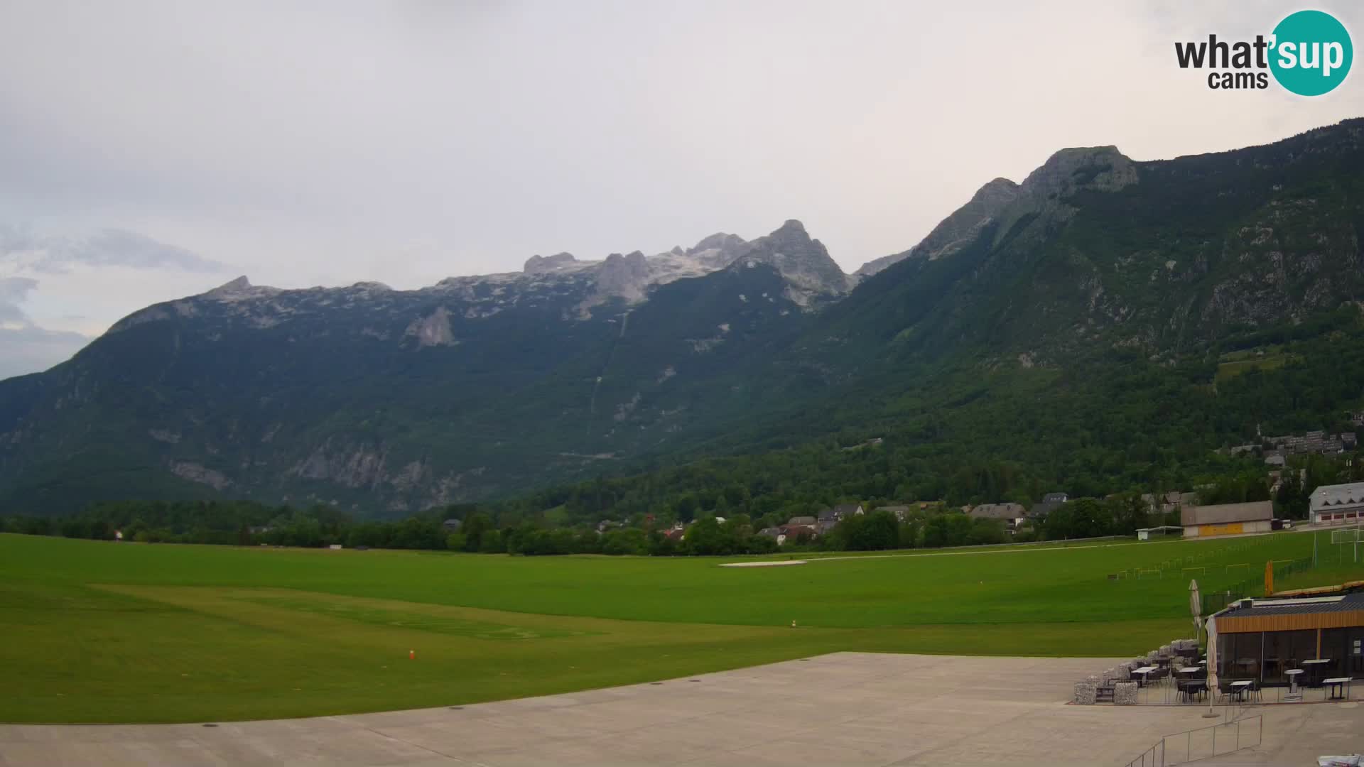 Webcam en direct Aéroport de Bovec – Vue sur Kanin