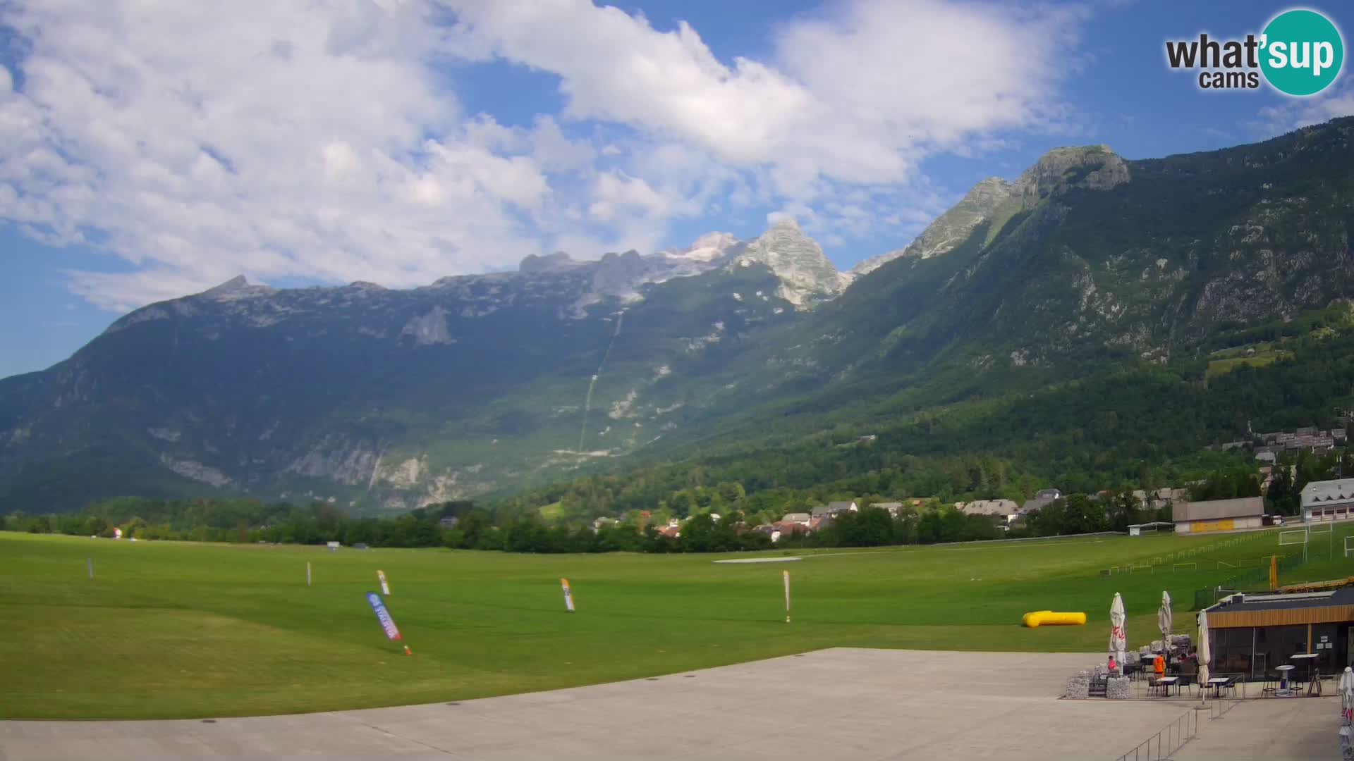 Webcam en direct Aéroport de Bovec – Vue sur Kanin