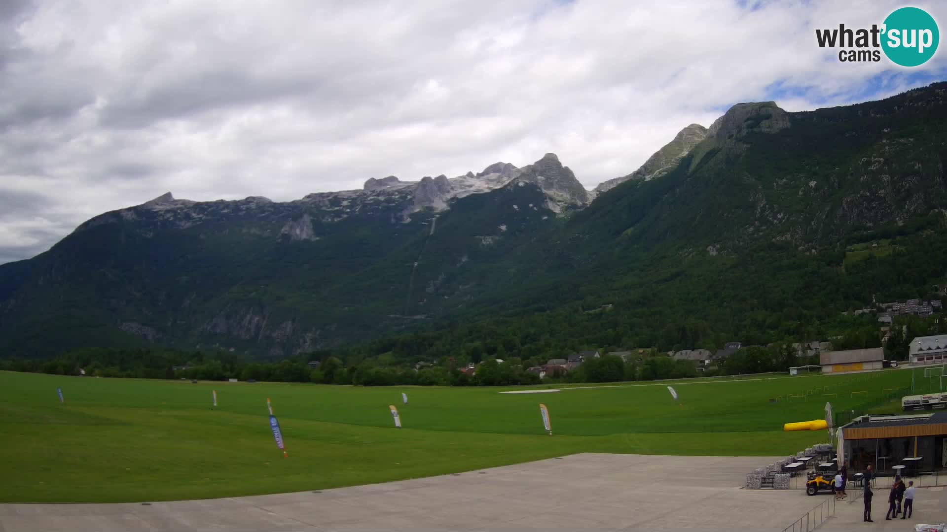 Live webcam Bovec airport – View to Kanin