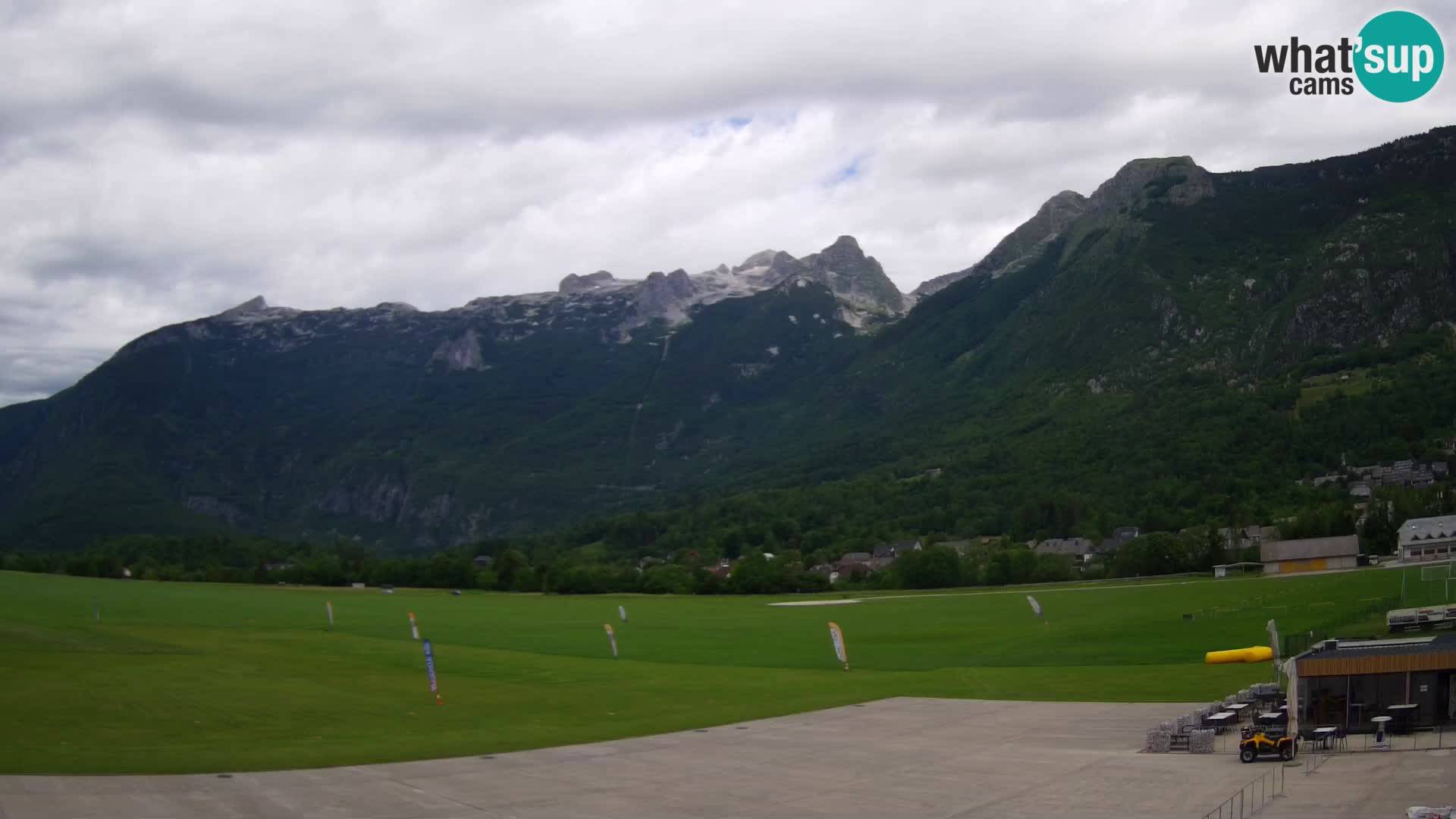 Cámara web en vivo Aeropuerto de Bovec – Vista a Kanin