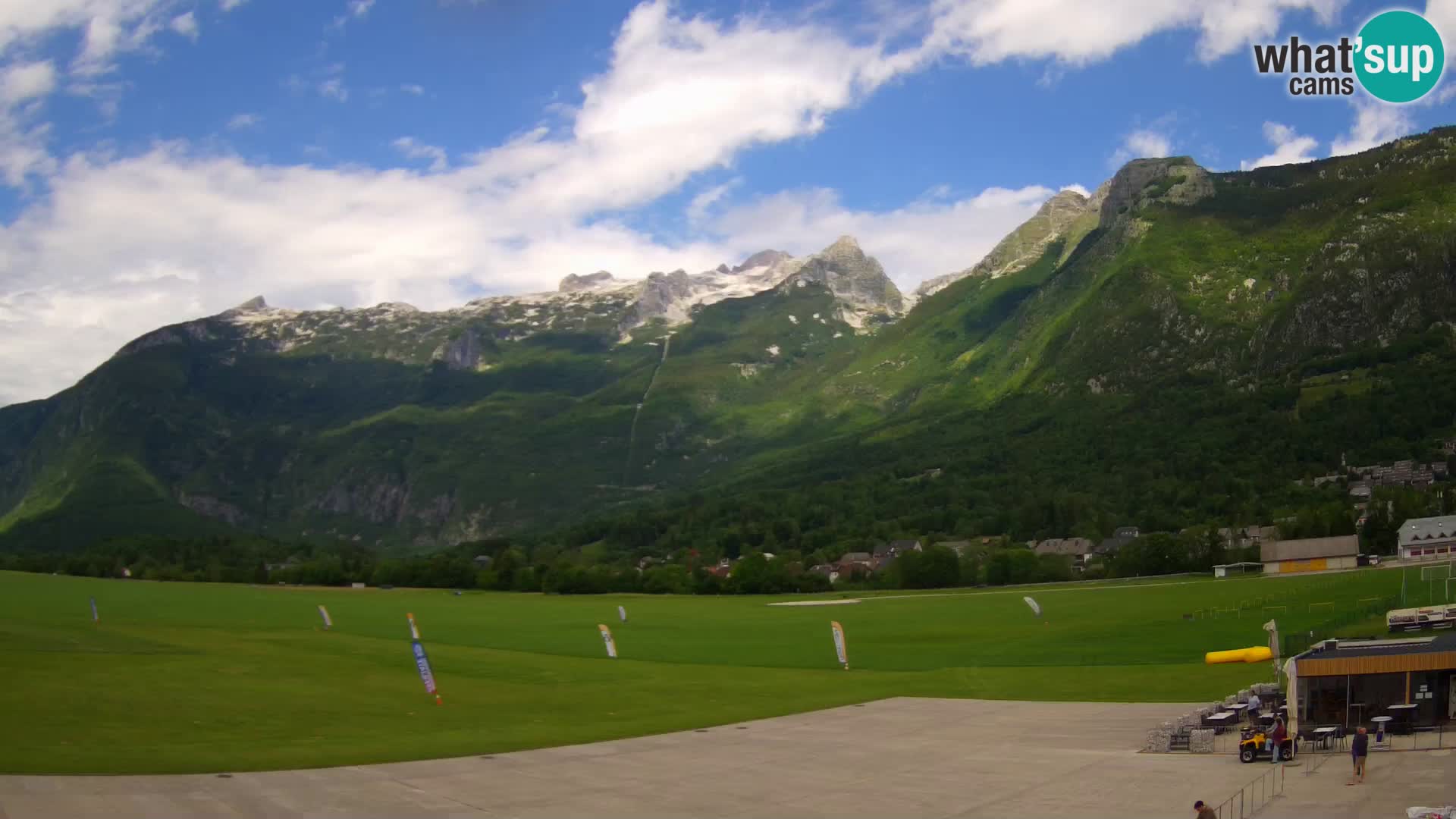 Webcam en direct Aéroport de Bovec – Vue sur Kanin