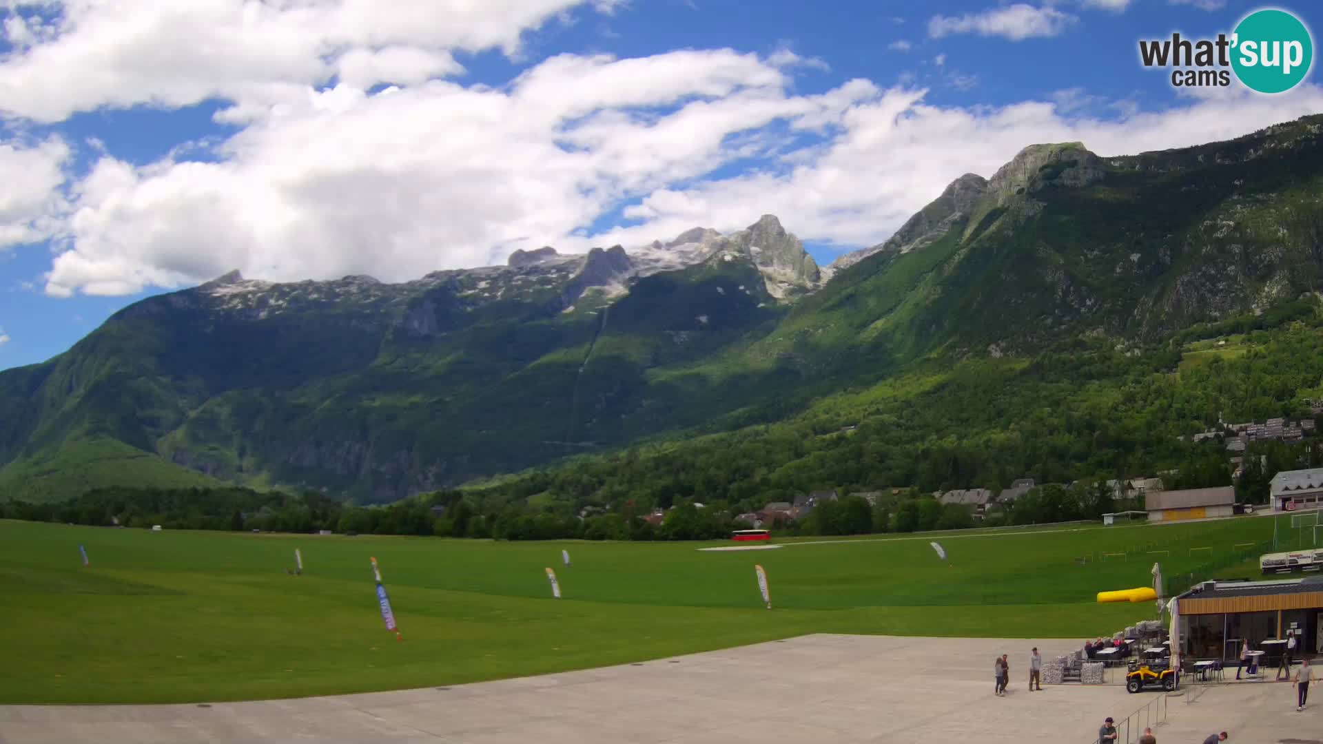 Webcam en direct Aéroport de Bovec – Vue sur Kanin