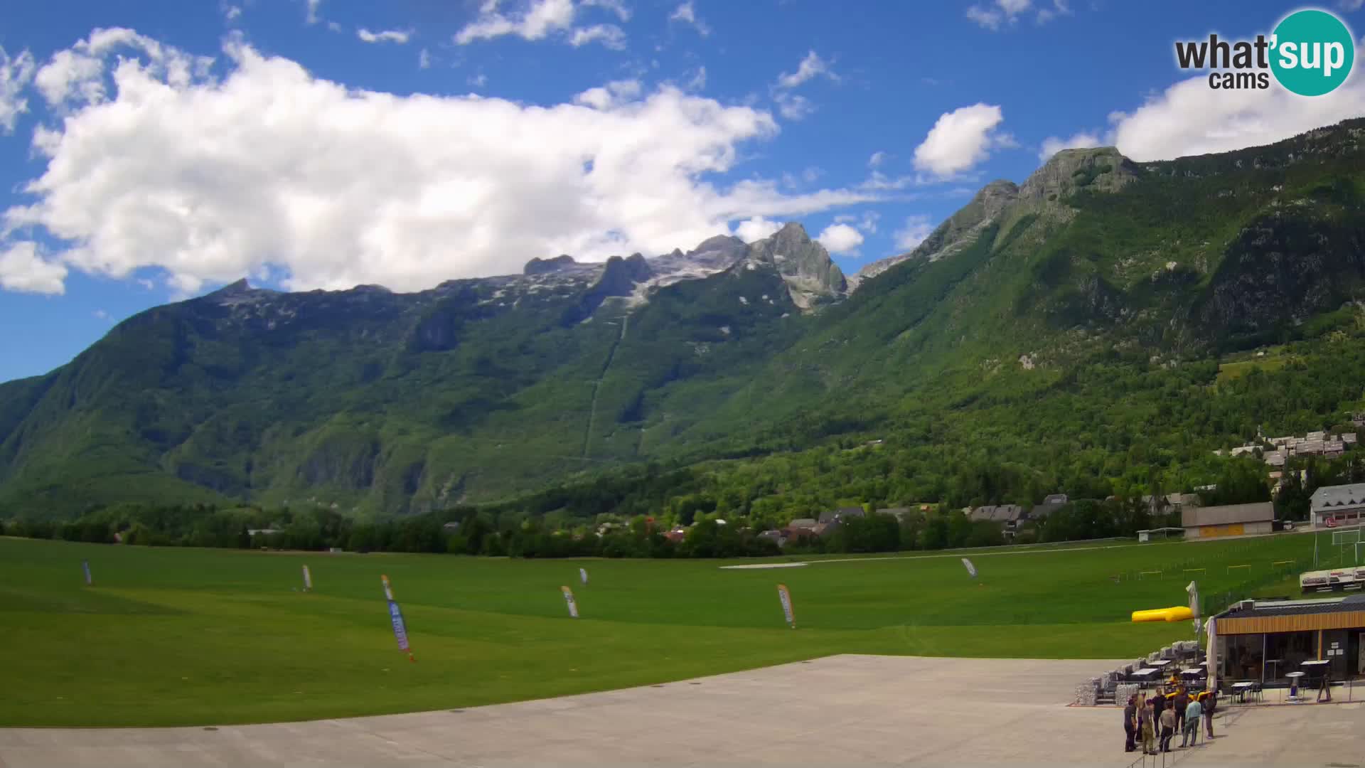 Live webcam Bovec airport – View to Kanin