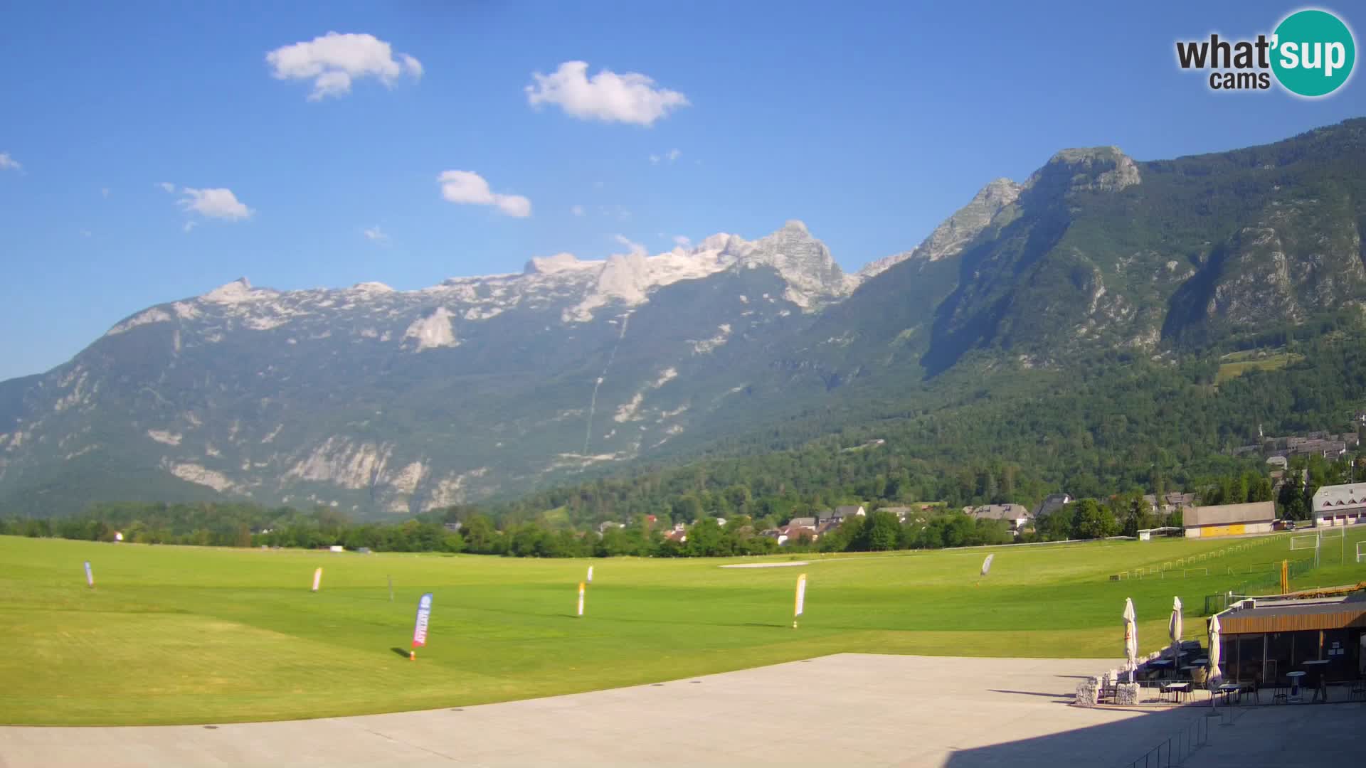 Cámara web en vivo Aeropuerto de Bovec – Vista a Kanin