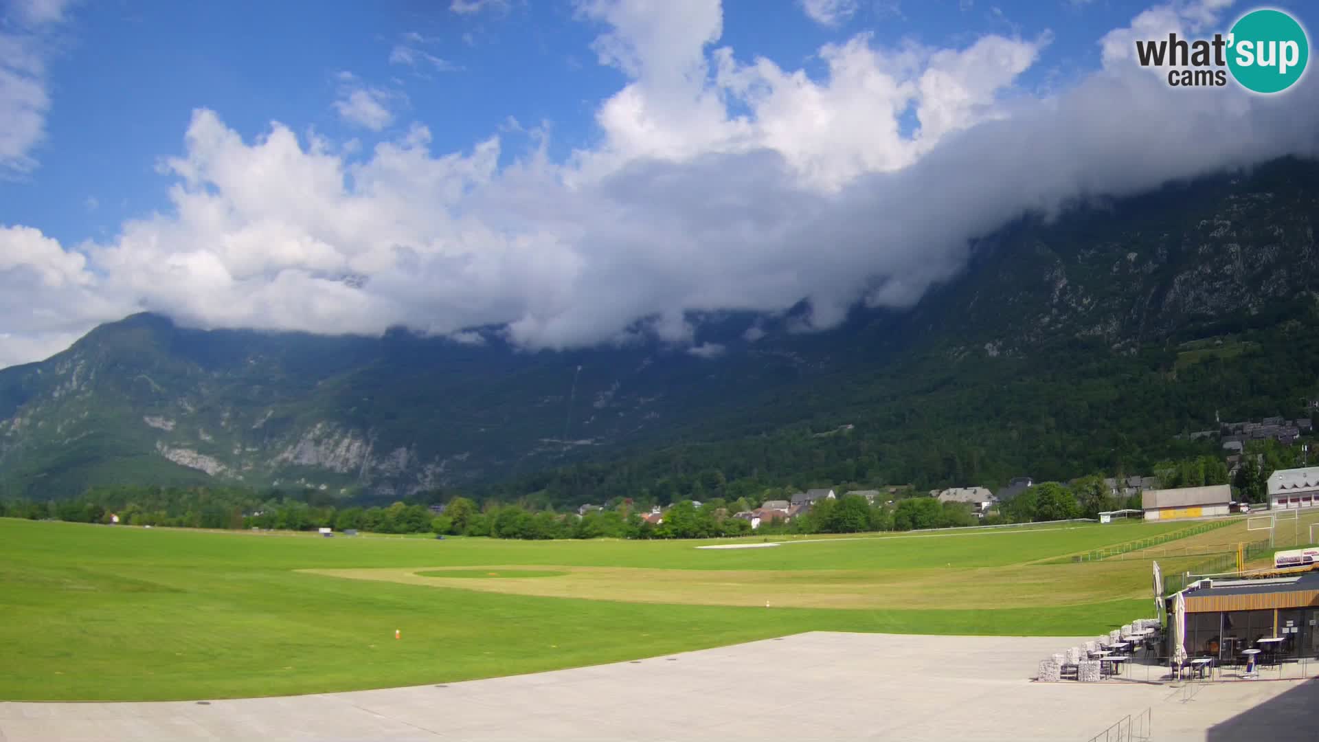 Cámara web en vivo Aeropuerto de Bovec – Vista a Kanin