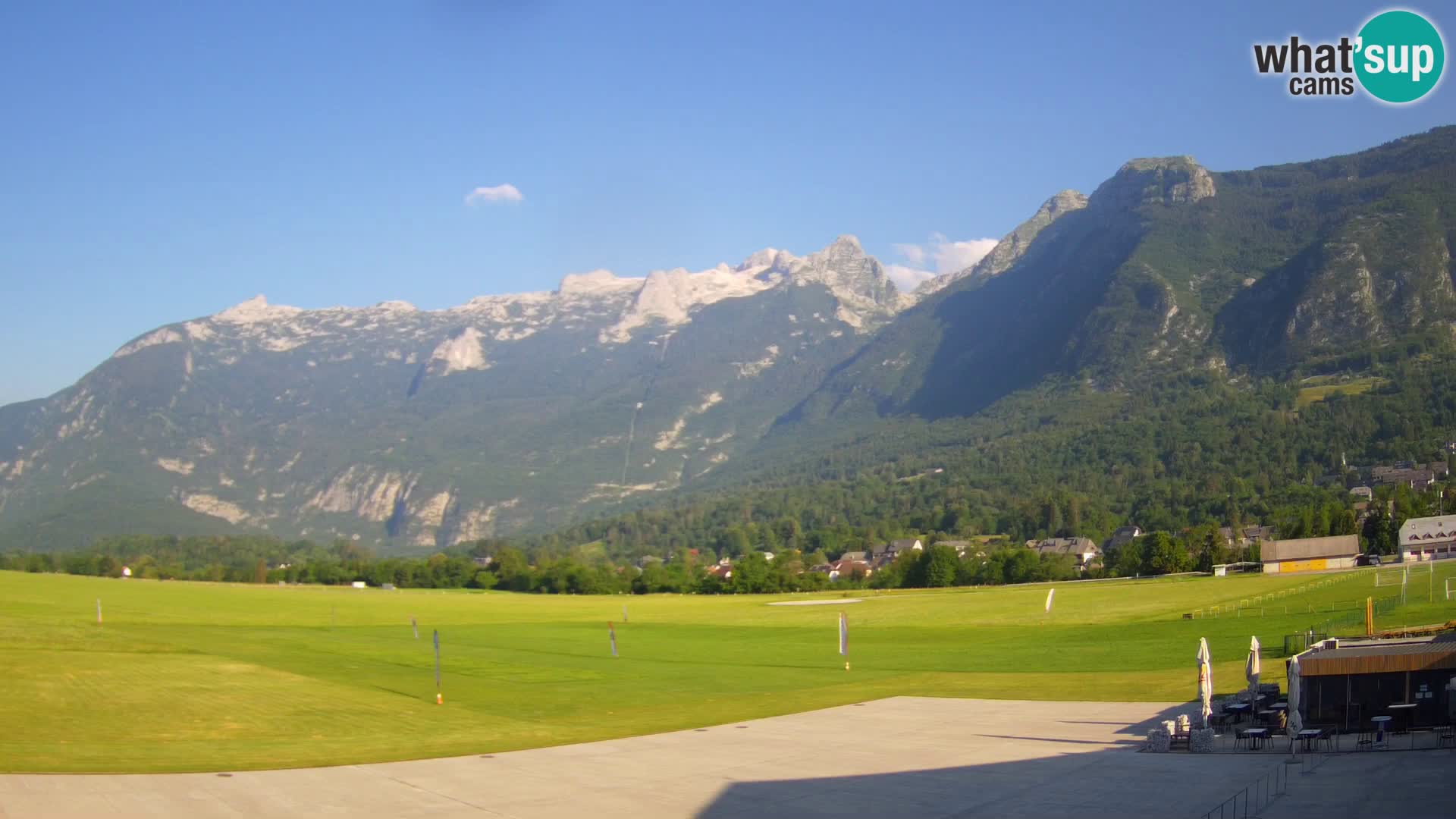Webcam en direct Aéroport de Bovec – Vue sur Kanin