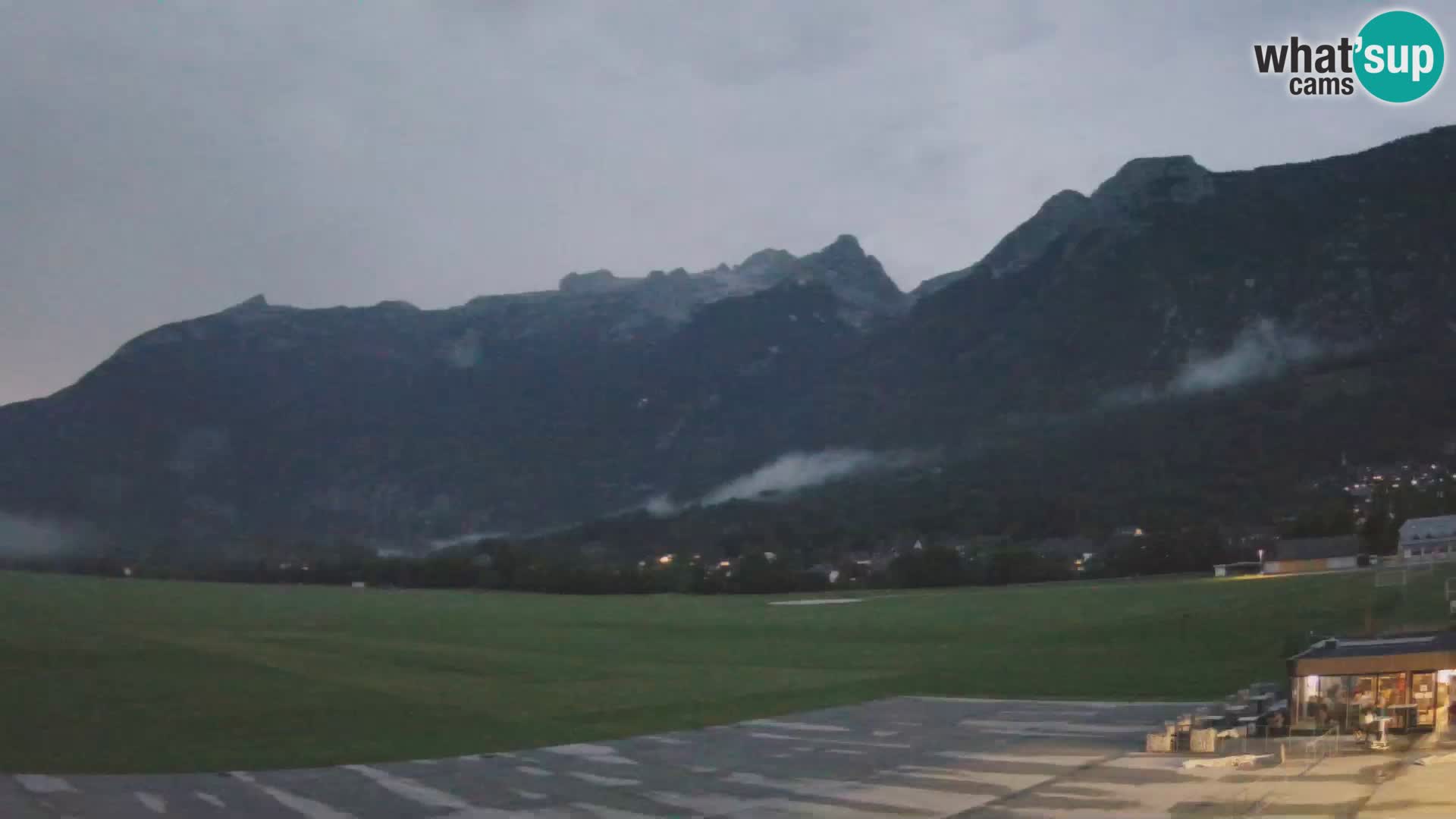 Webcam en direct Aéroport de Bovec – Vue sur Kanin