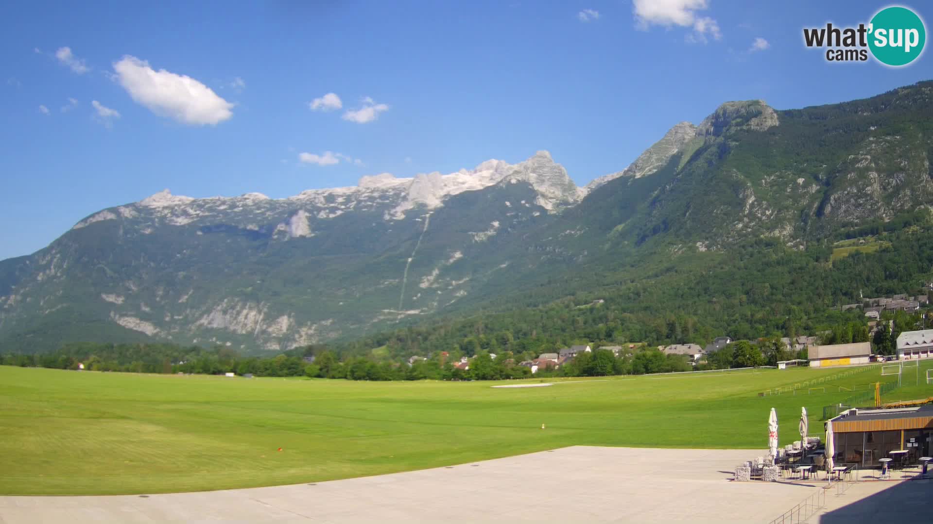 Live webcam Bovec airport – View to Kanin