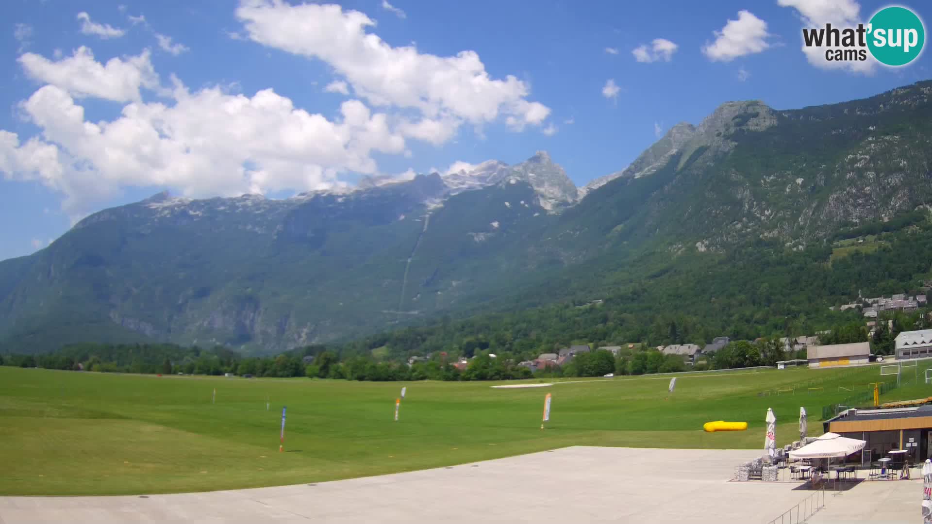Webcam en direct Aéroport de Bovec – Vue sur Kanin