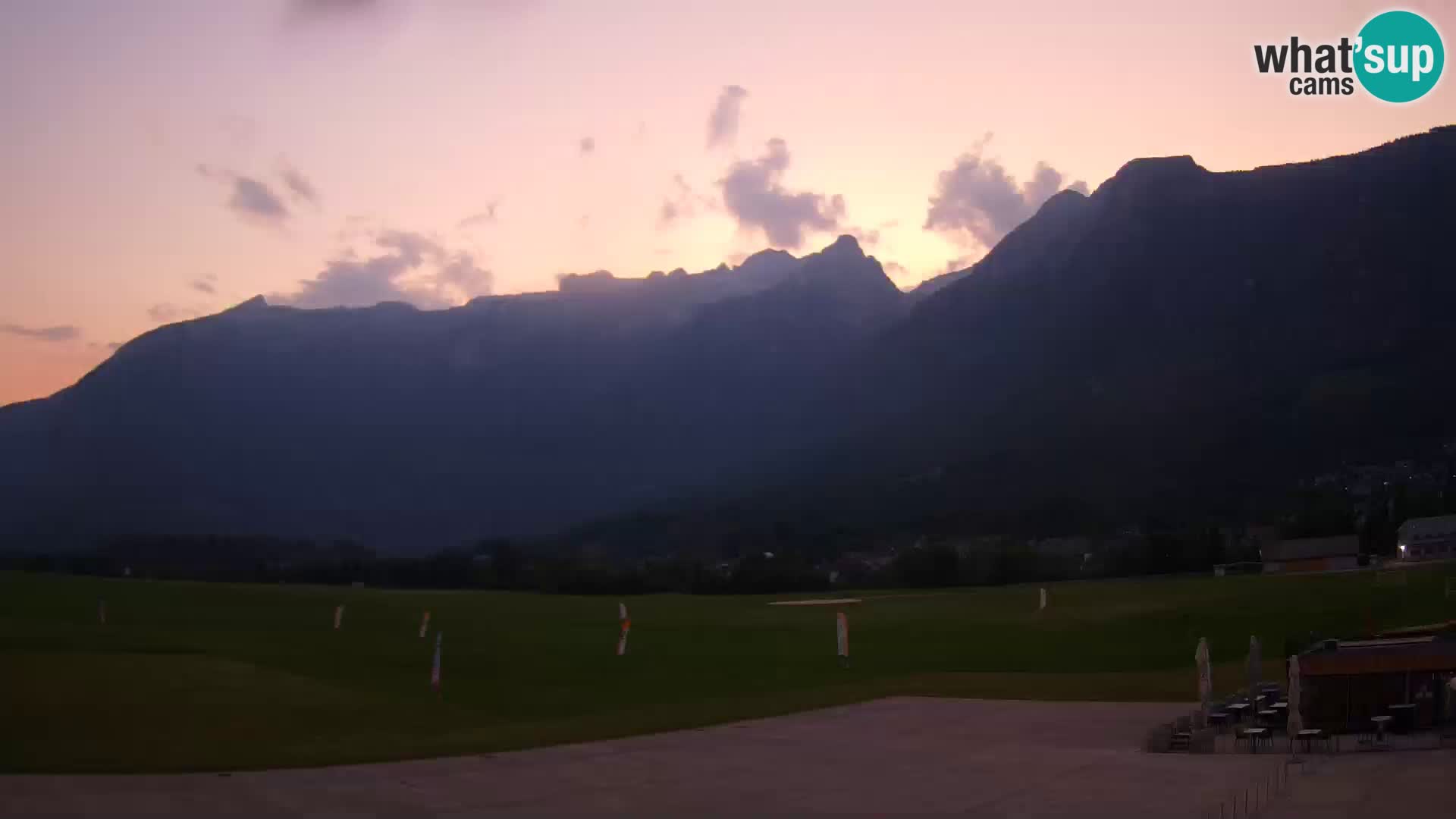 Webcam en direct Aéroport de Bovec – Vue sur Kanin