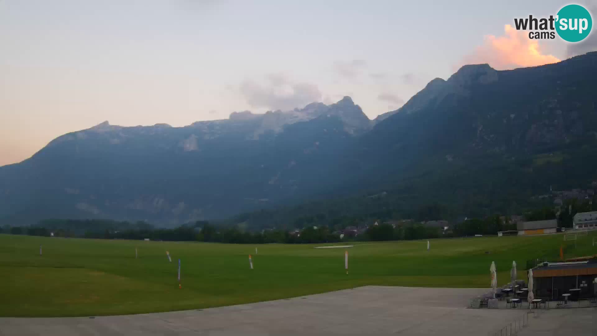 Webcam en direct Aéroport de Bovec – Vue sur Kanin