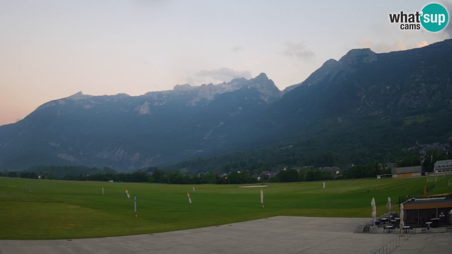 Webcam en direct Aéroport de Bovec – Vue sur Kanin