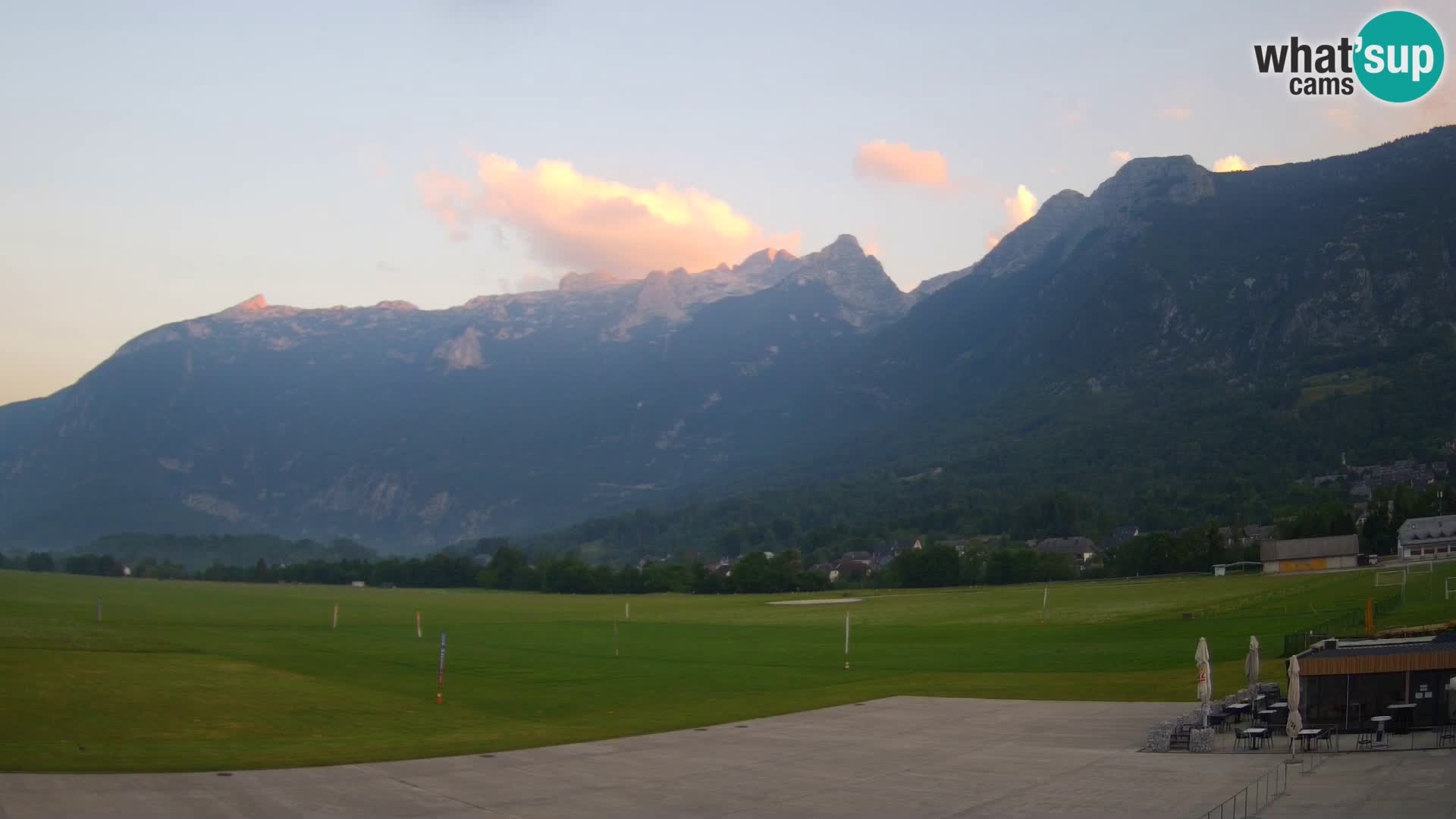 Webcam en direct Aéroport de Bovec – Vue sur Kanin