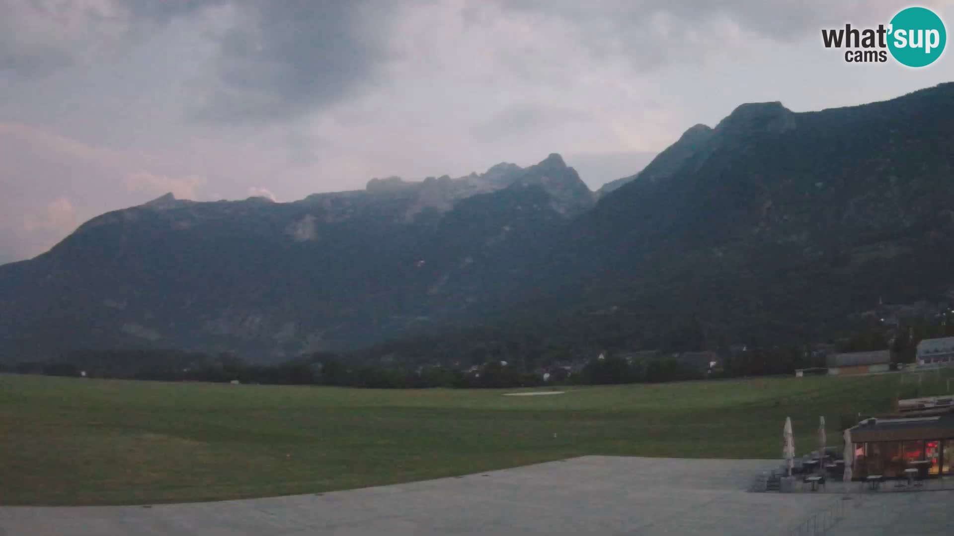Webcam en direct Aéroport de Bovec – Vue sur Kanin