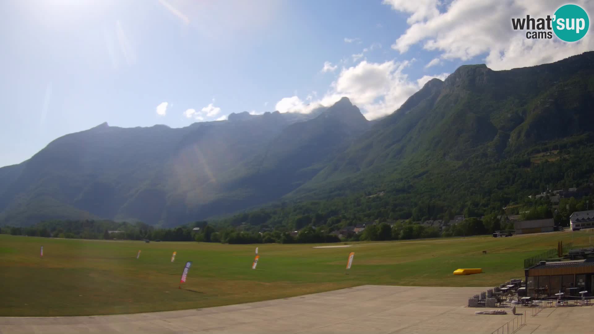 Webcam en direct Aéroport de Bovec – Vue sur Kanin