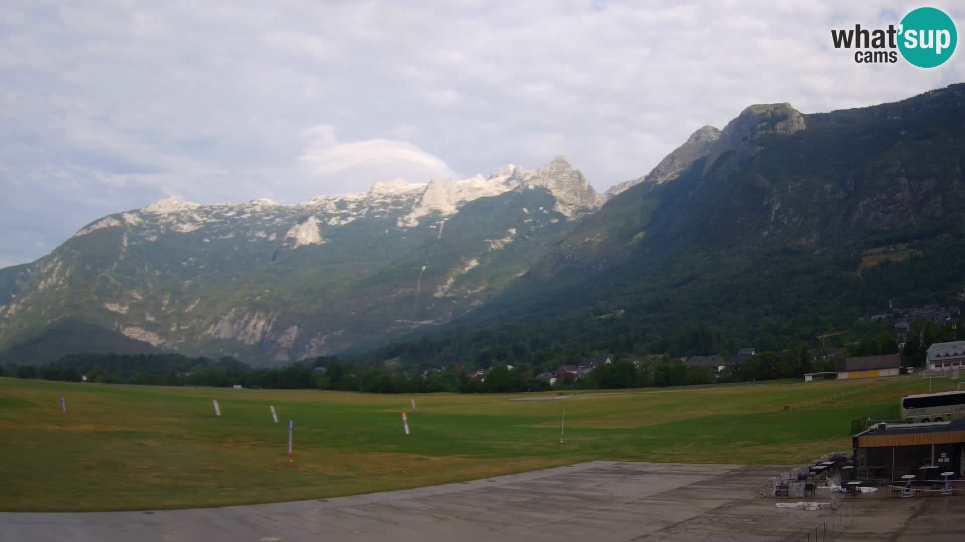 Webcam en direct Aéroport de Bovec – Vue sur Kanin