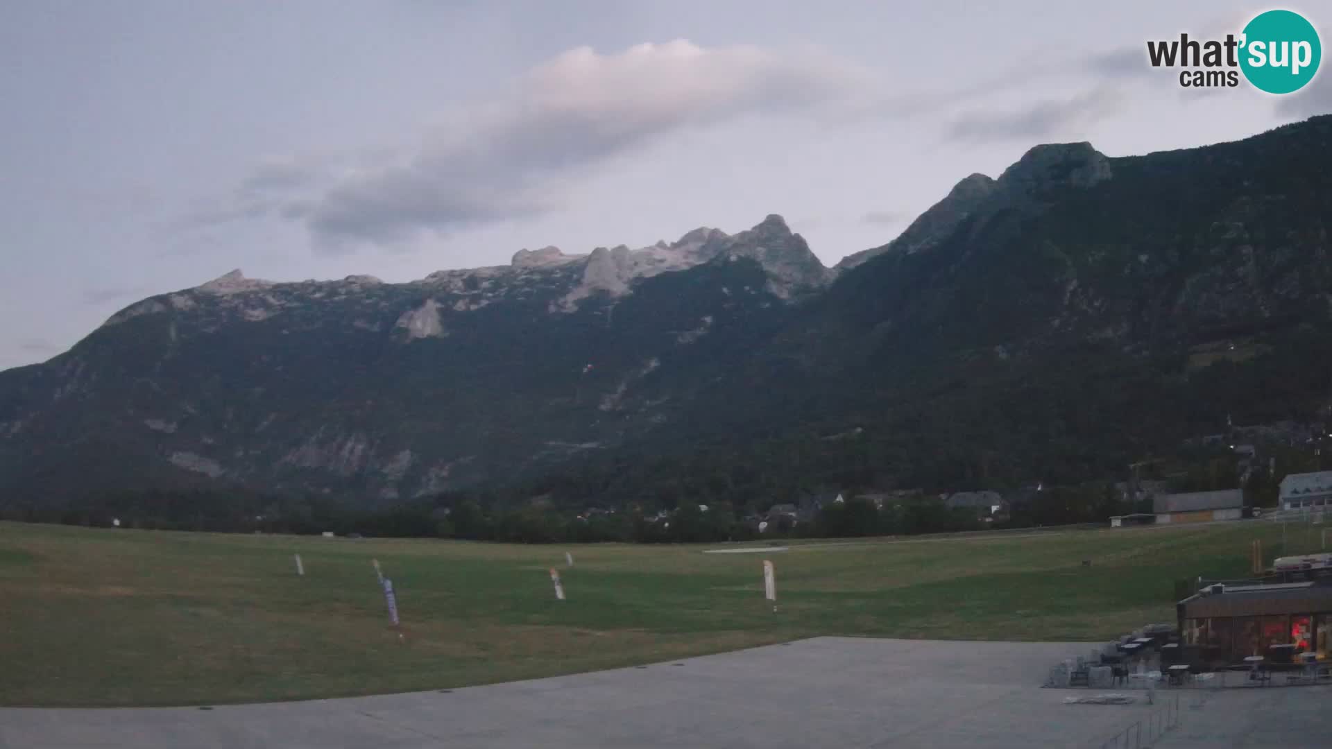Live webcam Bovec airport – View to Kanin