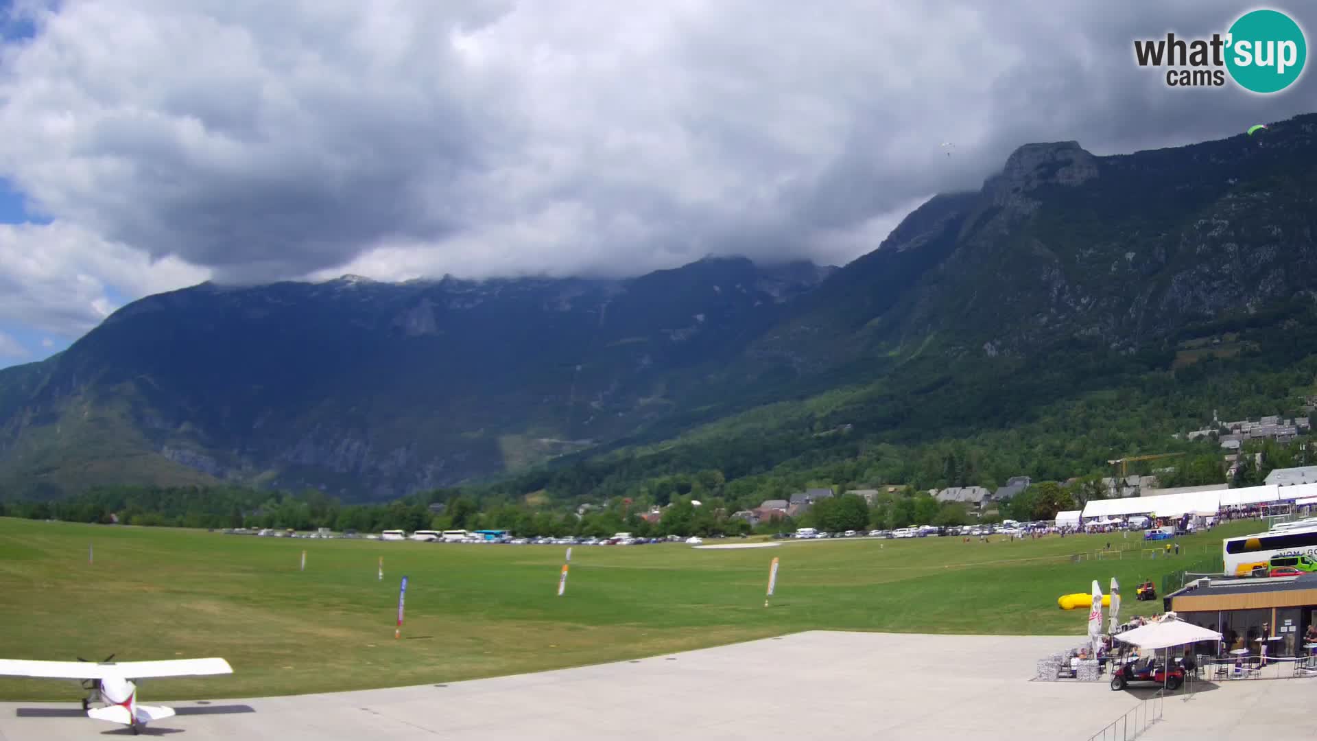 Webcam en direct Aéroport de Bovec – Vue sur Kanin