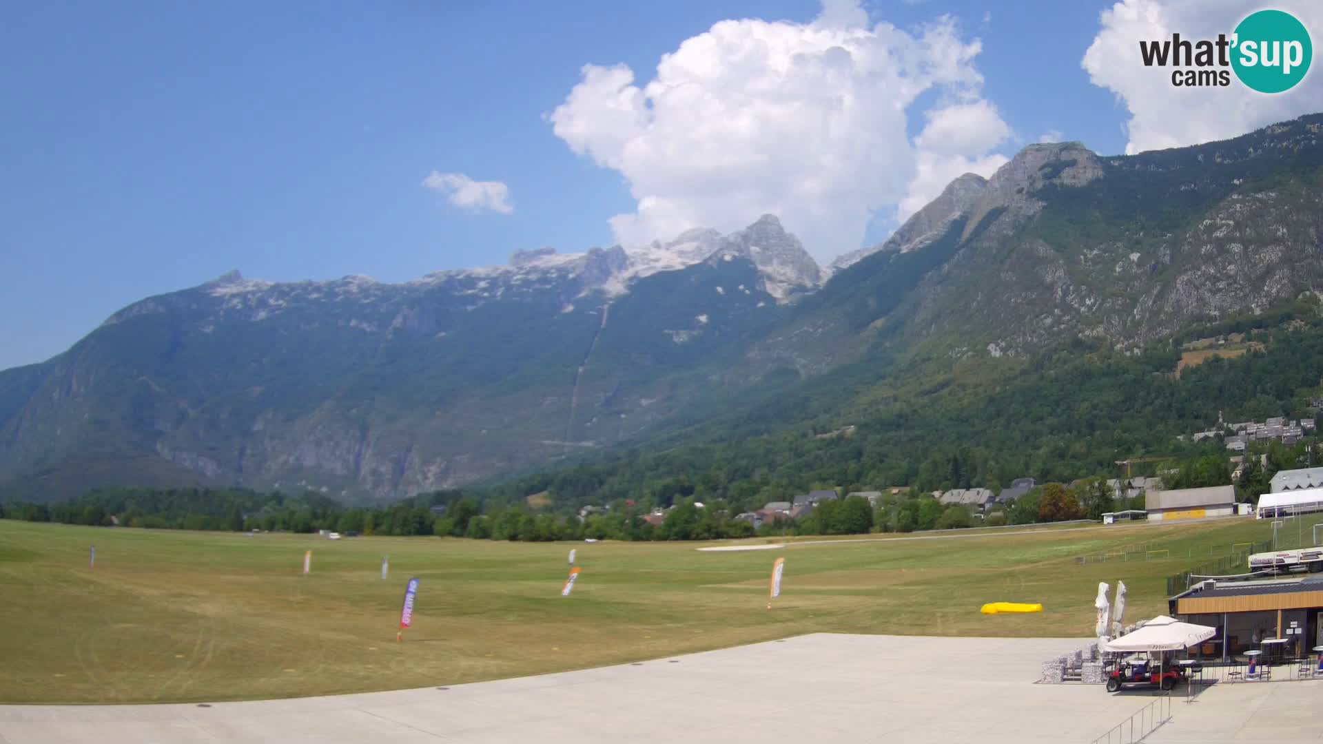 Webcam en direct Aéroport de Bovec – Vue sur Kanin