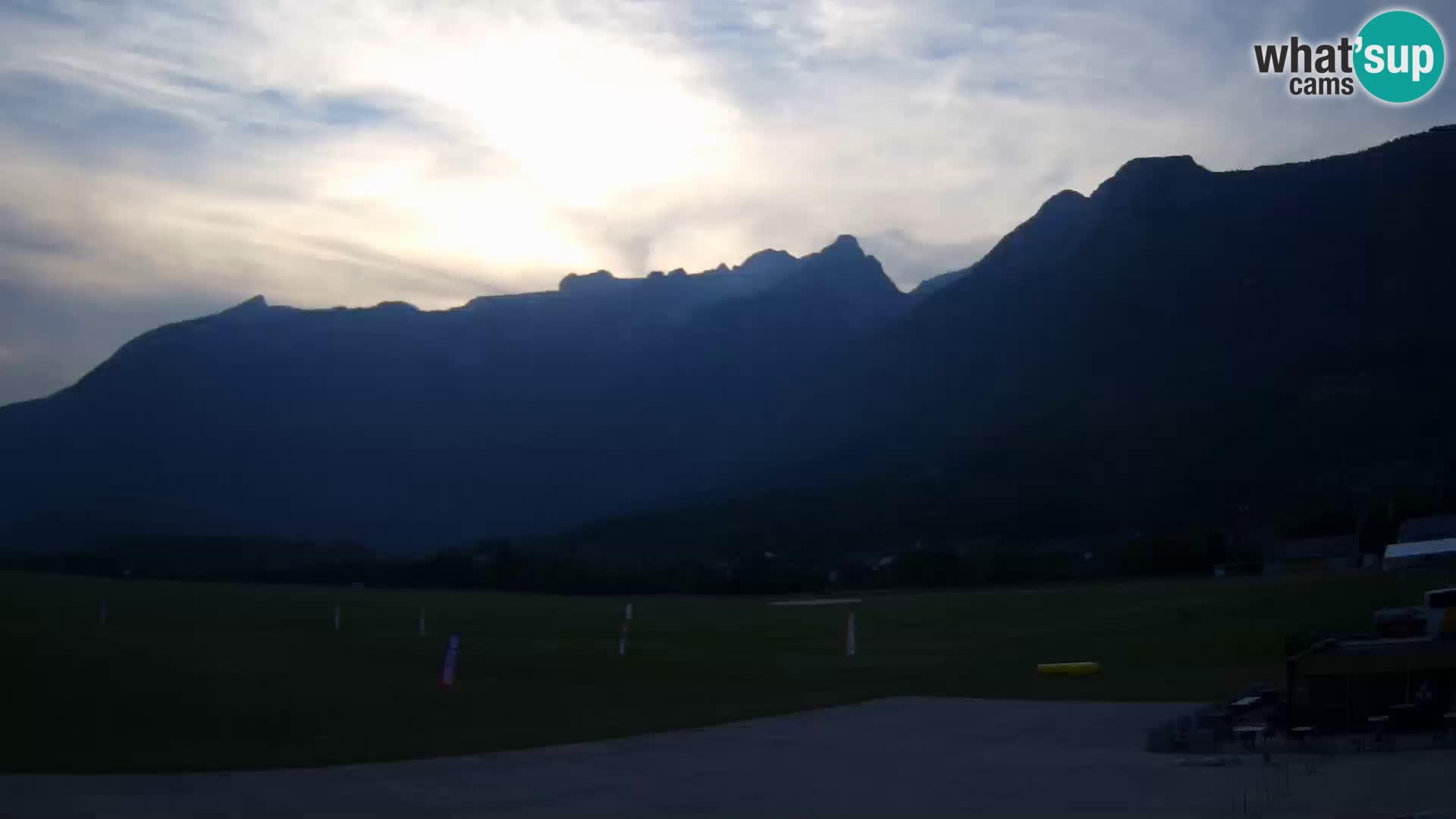 Webcam en direct Aéroport de Bovec – Vue sur Kanin