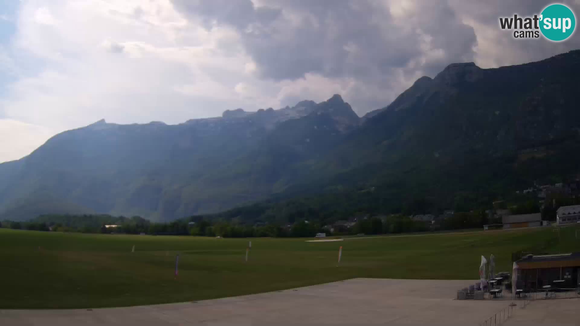 Webcam en direct Aéroport de Bovec – Vue sur Kanin