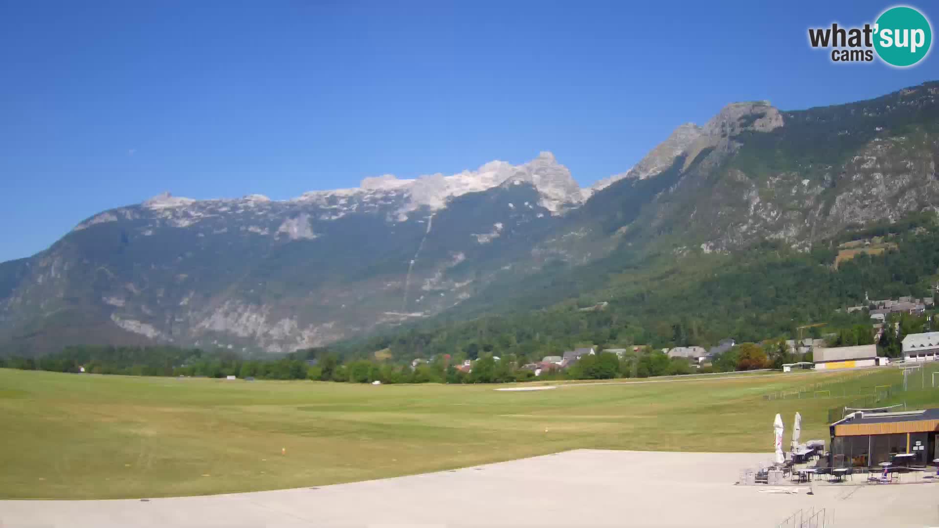 Live webcam Bovec airport – View to Kanin