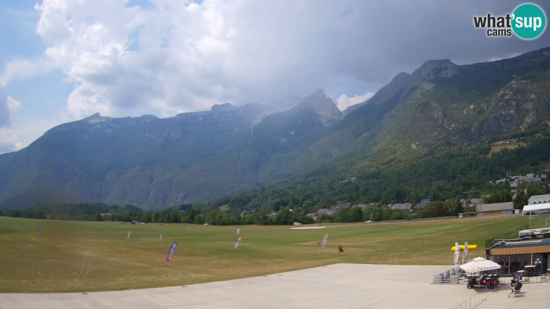 Live webcam Bovec airport – View to Kanin