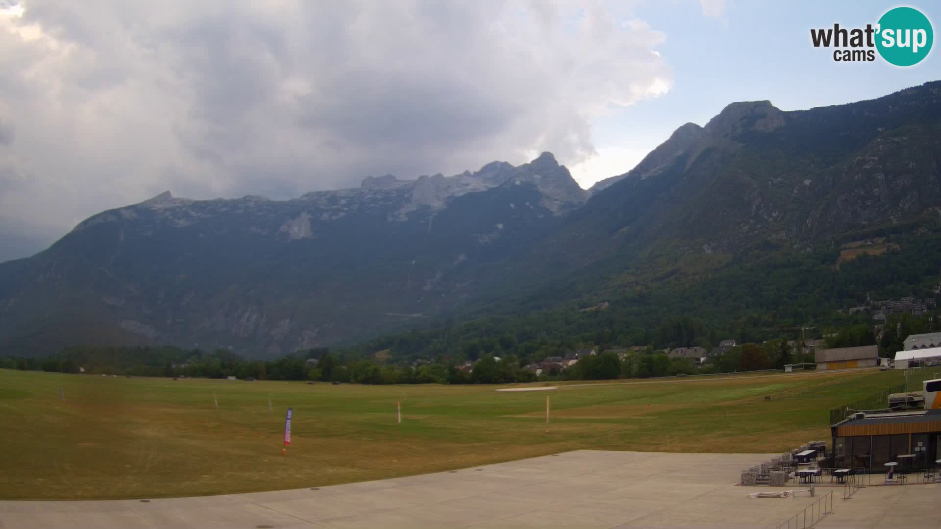 Webcam en direct Aéroport de Bovec – Vue sur Kanin