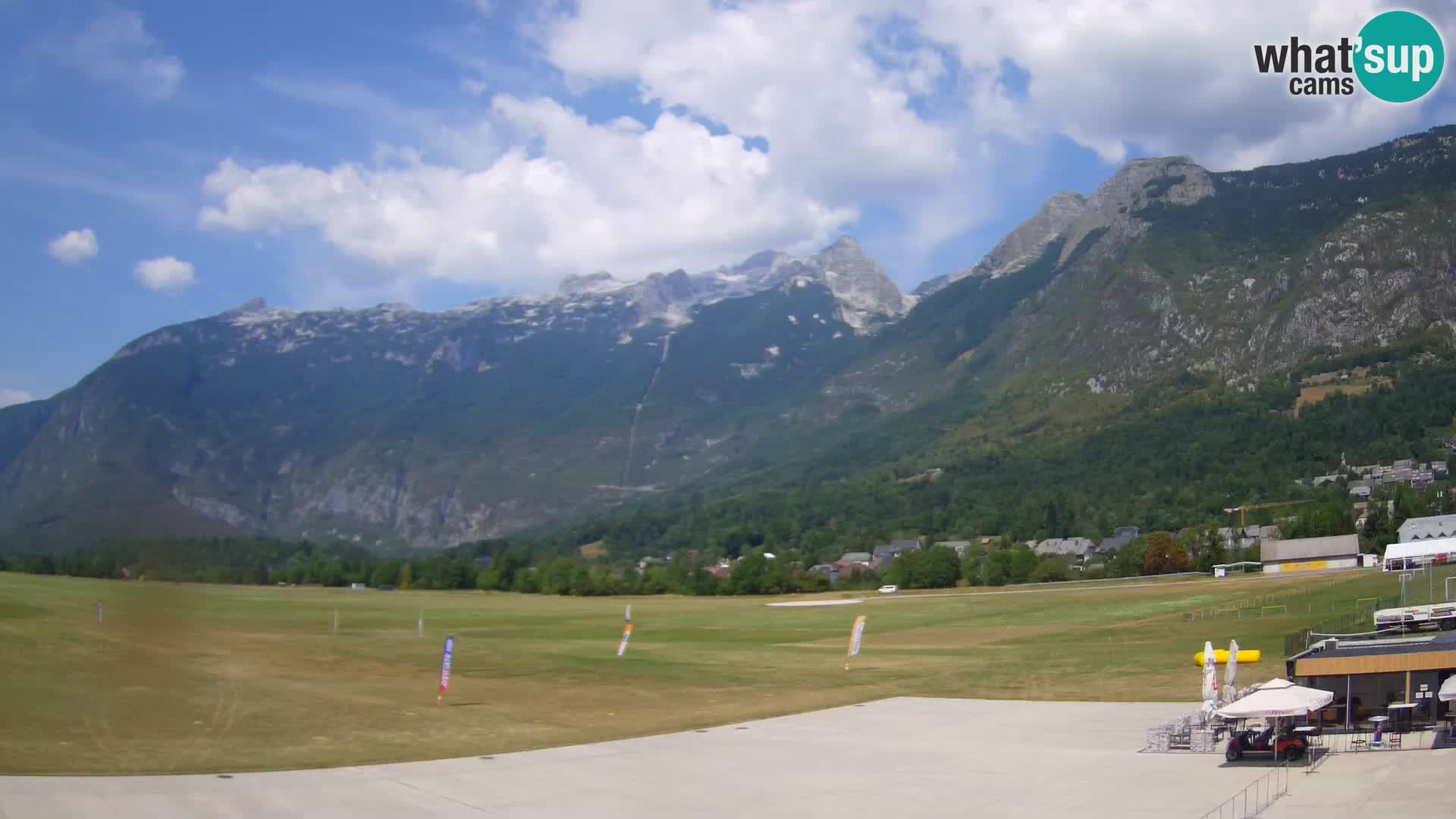 Webcam en direct Aéroport de Bovec – Vue sur Kanin