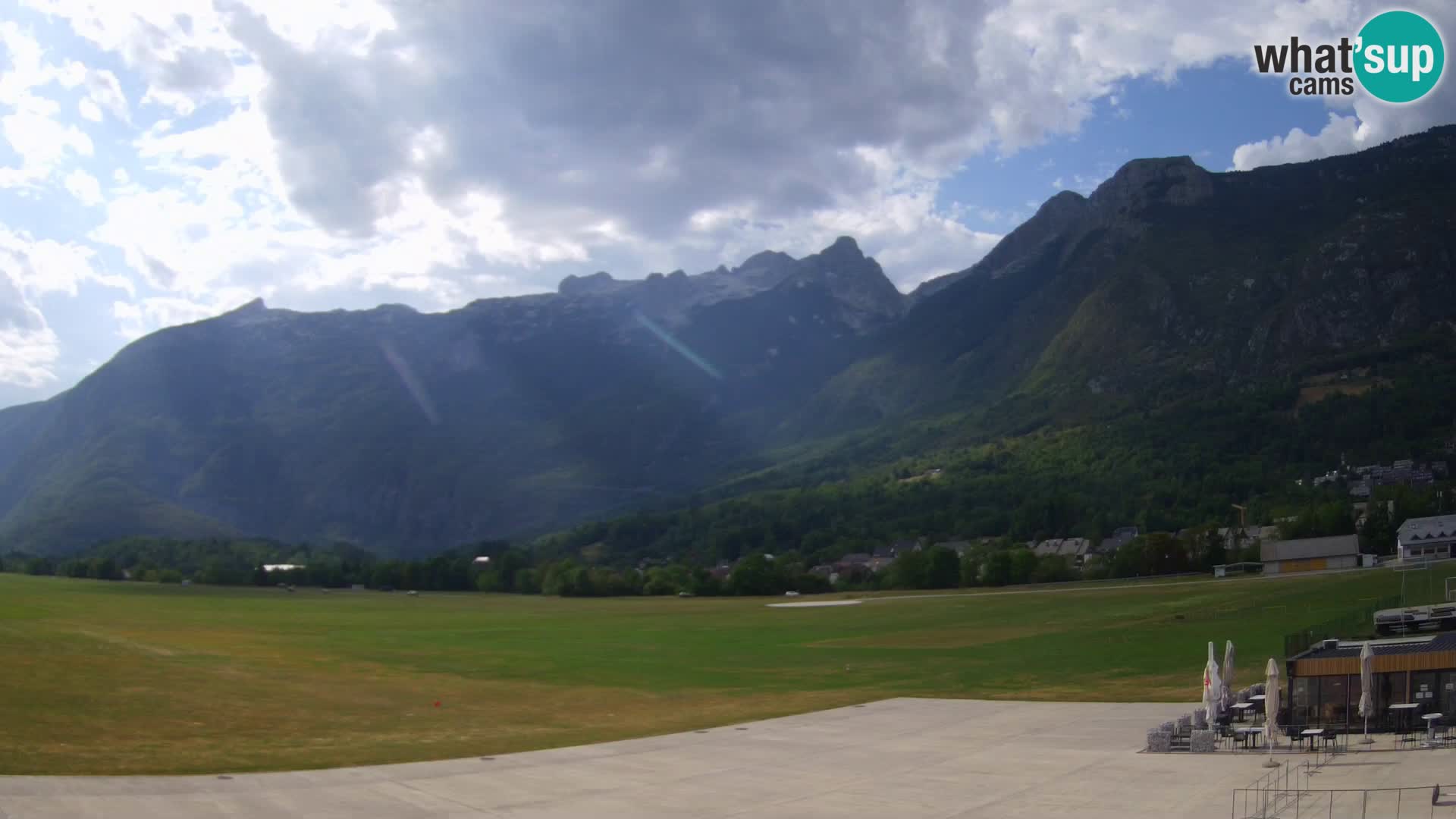 Webcam en direct Aéroport de Bovec – Vue sur Kanin