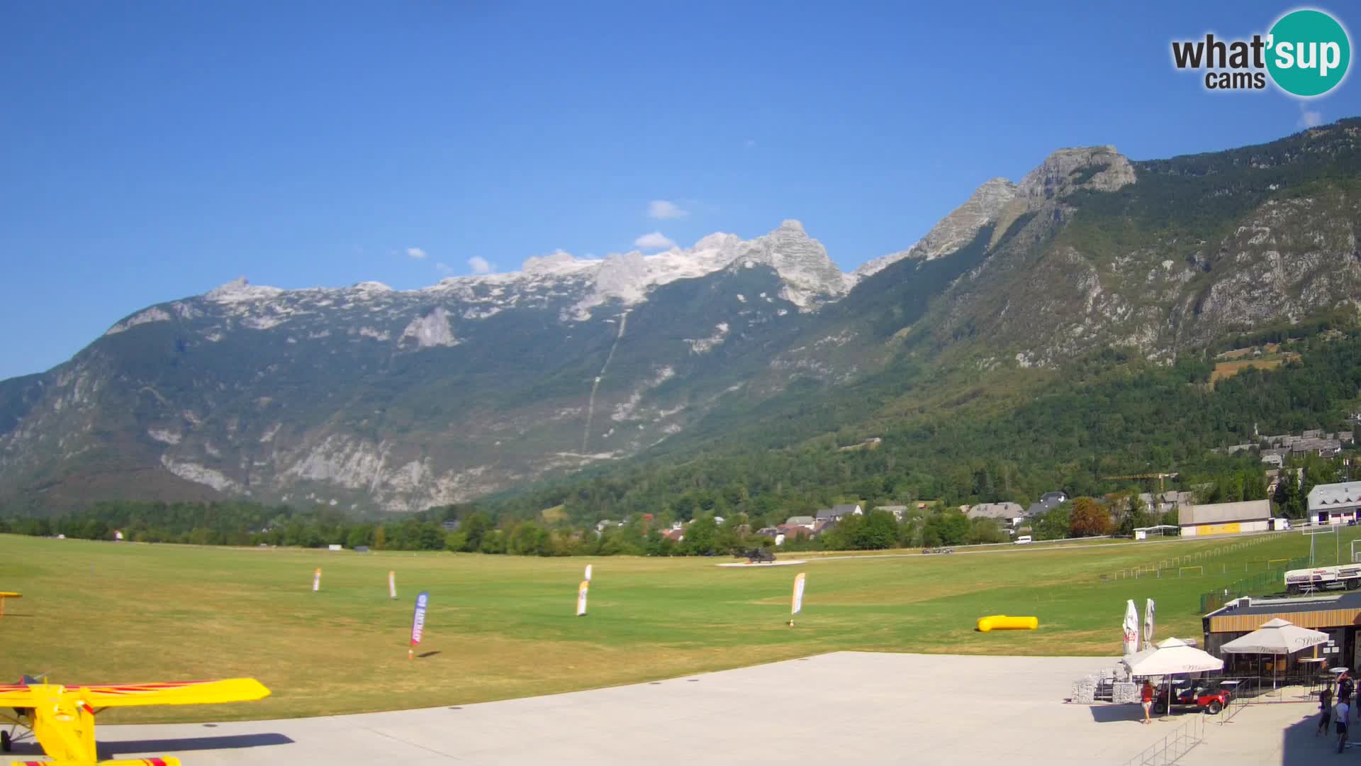 Live webcam Bovec airport – View to Kanin