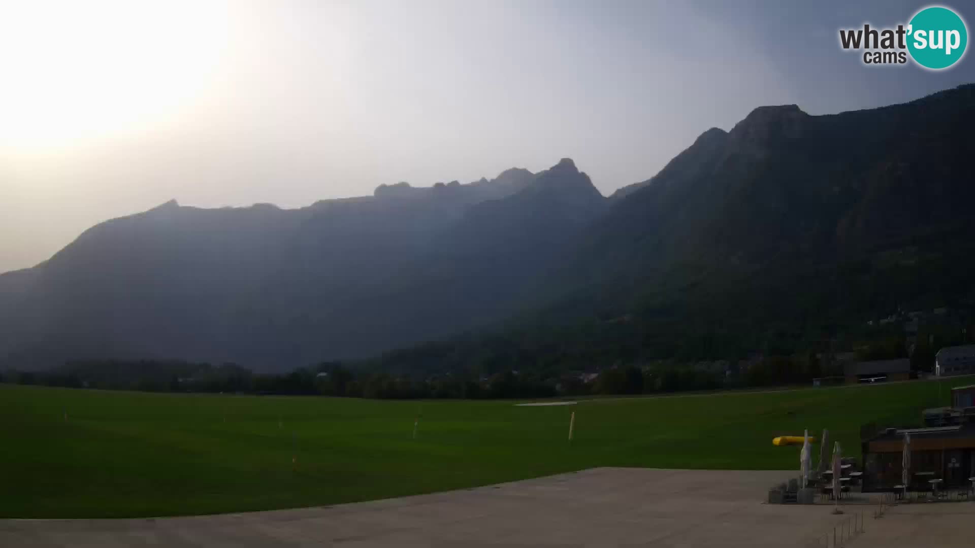 Webcam en direct Aéroport de Bovec – Vue sur Kanin