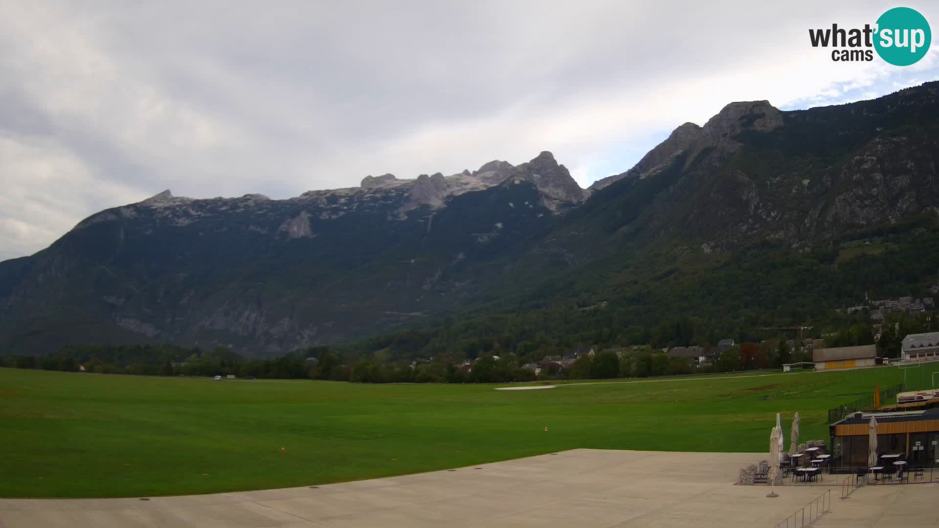 Webcam en direct Aéroport de Bovec – Vue sur Kanin