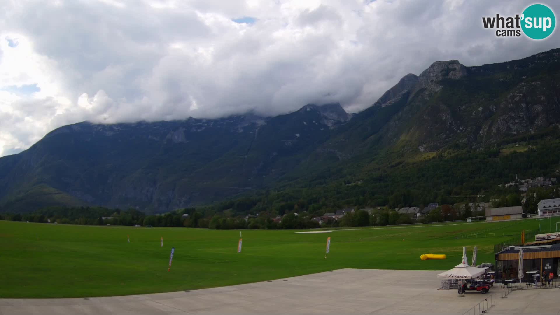 Webcam en direct Aéroport de Bovec – Vue sur Kanin