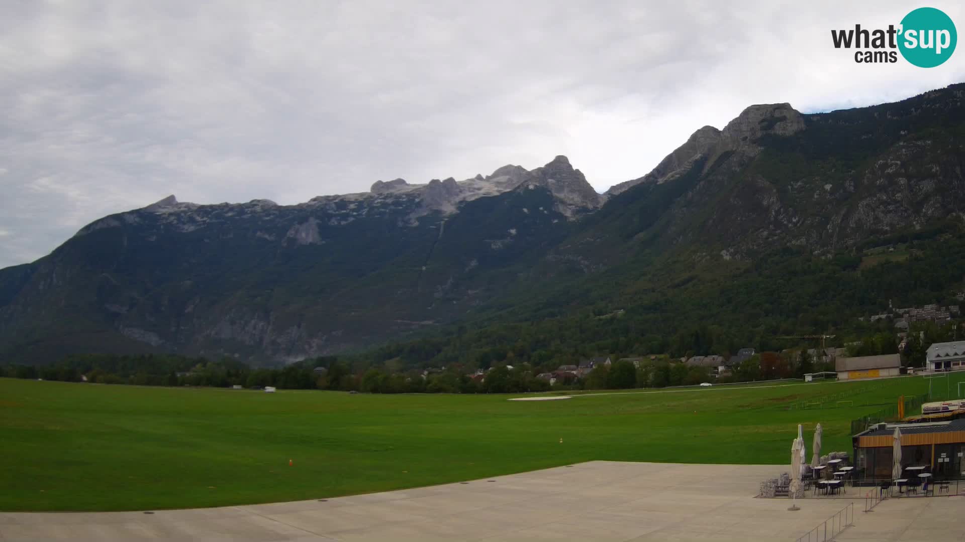 Webcam en direct Aéroport de Bovec – Vue sur Kanin