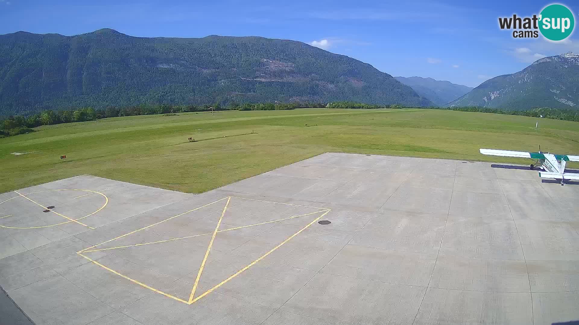 Webcam des Flughafens Bovec – Skydive Bovec